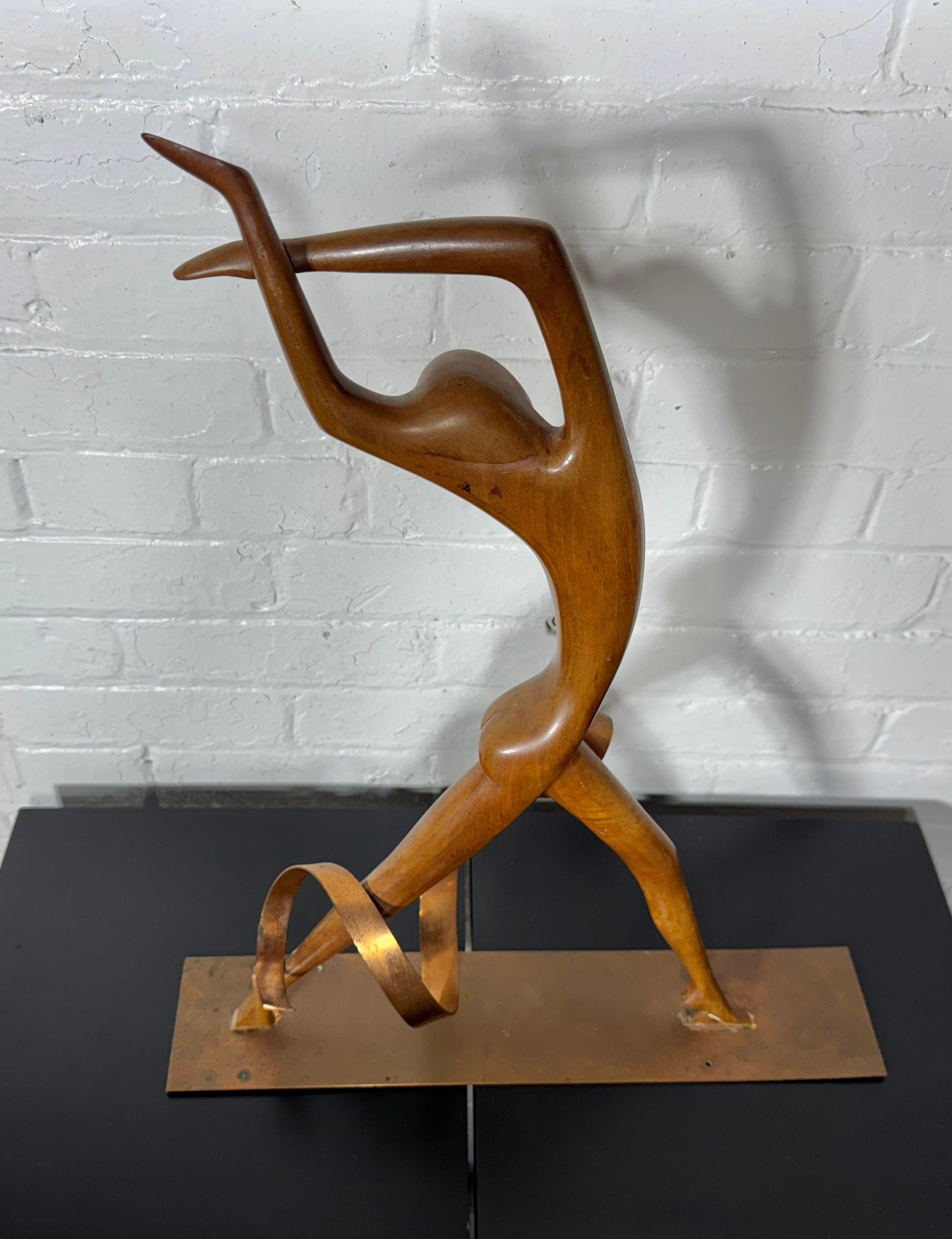 Rare Franz Hagenauer Modernist Wood & Copper Figural Dancer Sculpture Bon état - En vente à Buffalo, NY