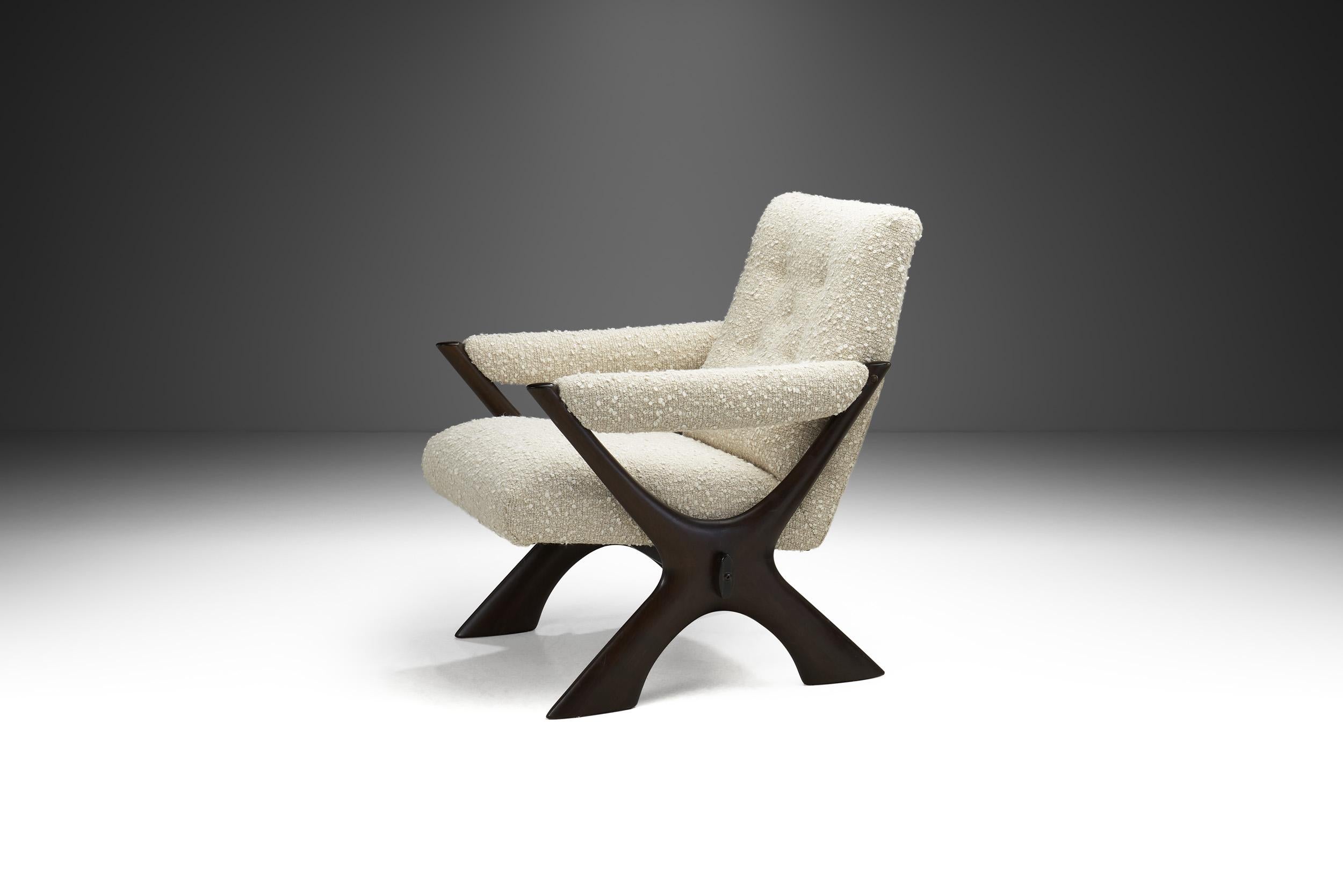 Mid-Century Modern Rare fauteuil 