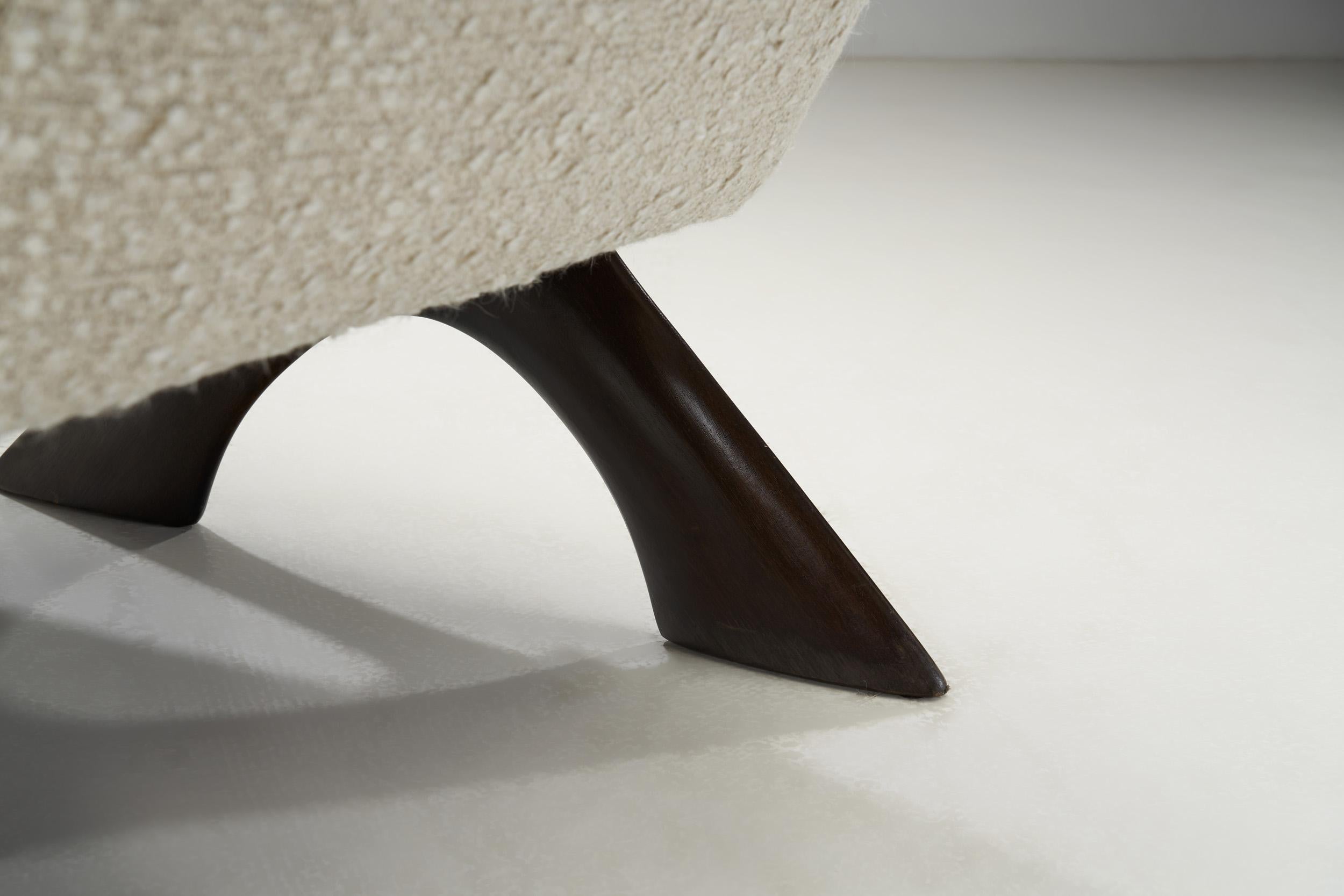 Rare paire de fauteuils 