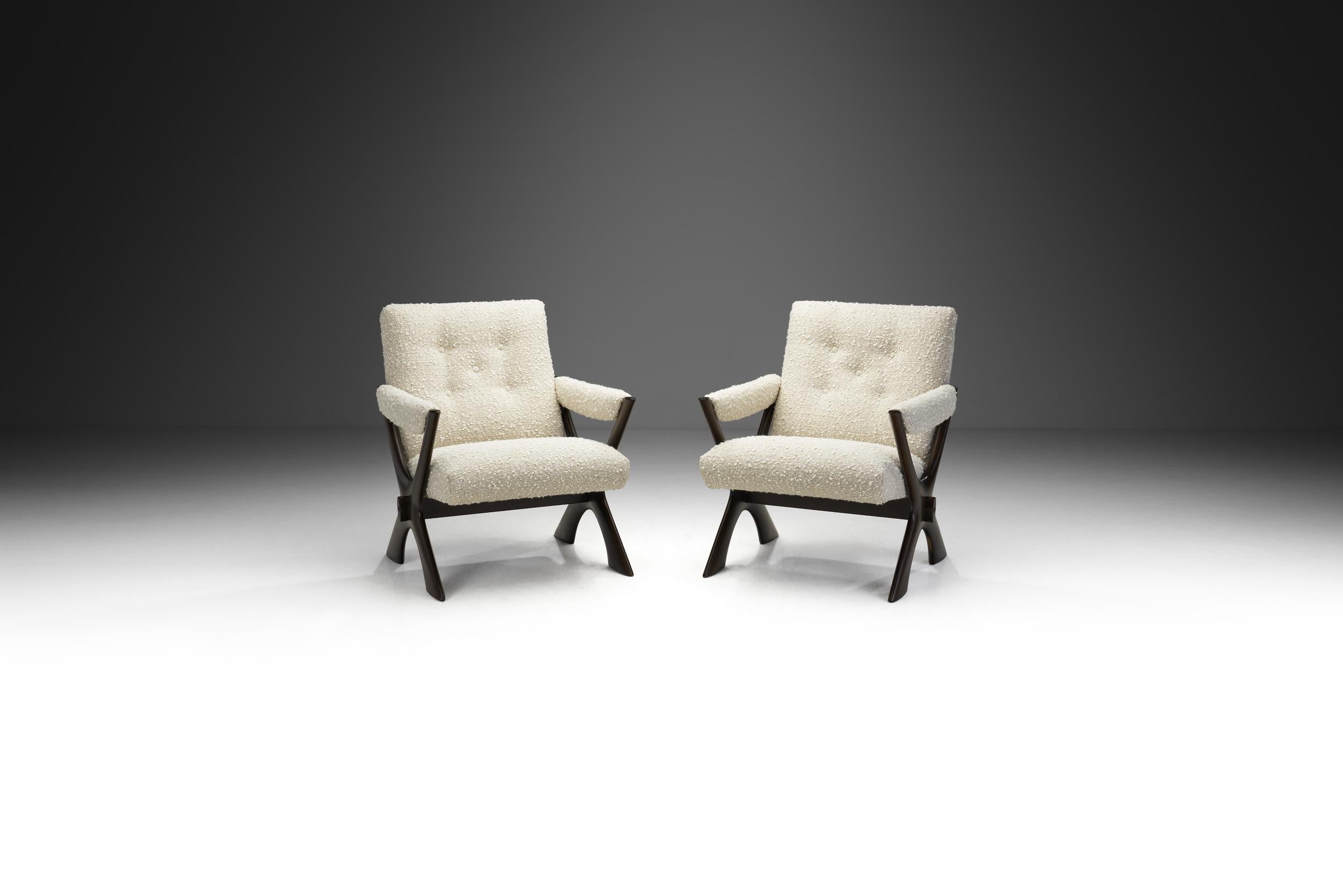 Mid-Century Modern Rare paire de fauteuils 