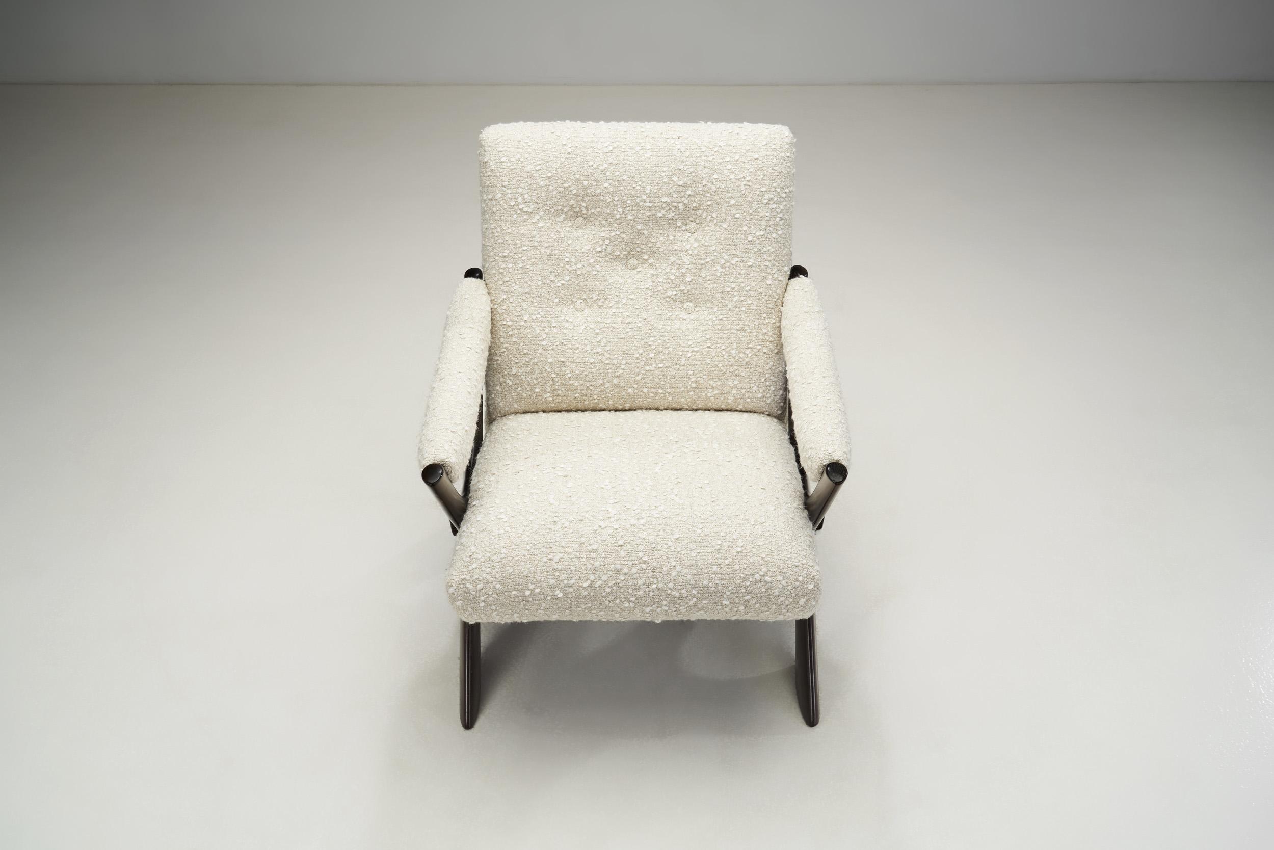 Milieu du XXe siècle Rare paire de fauteuils 