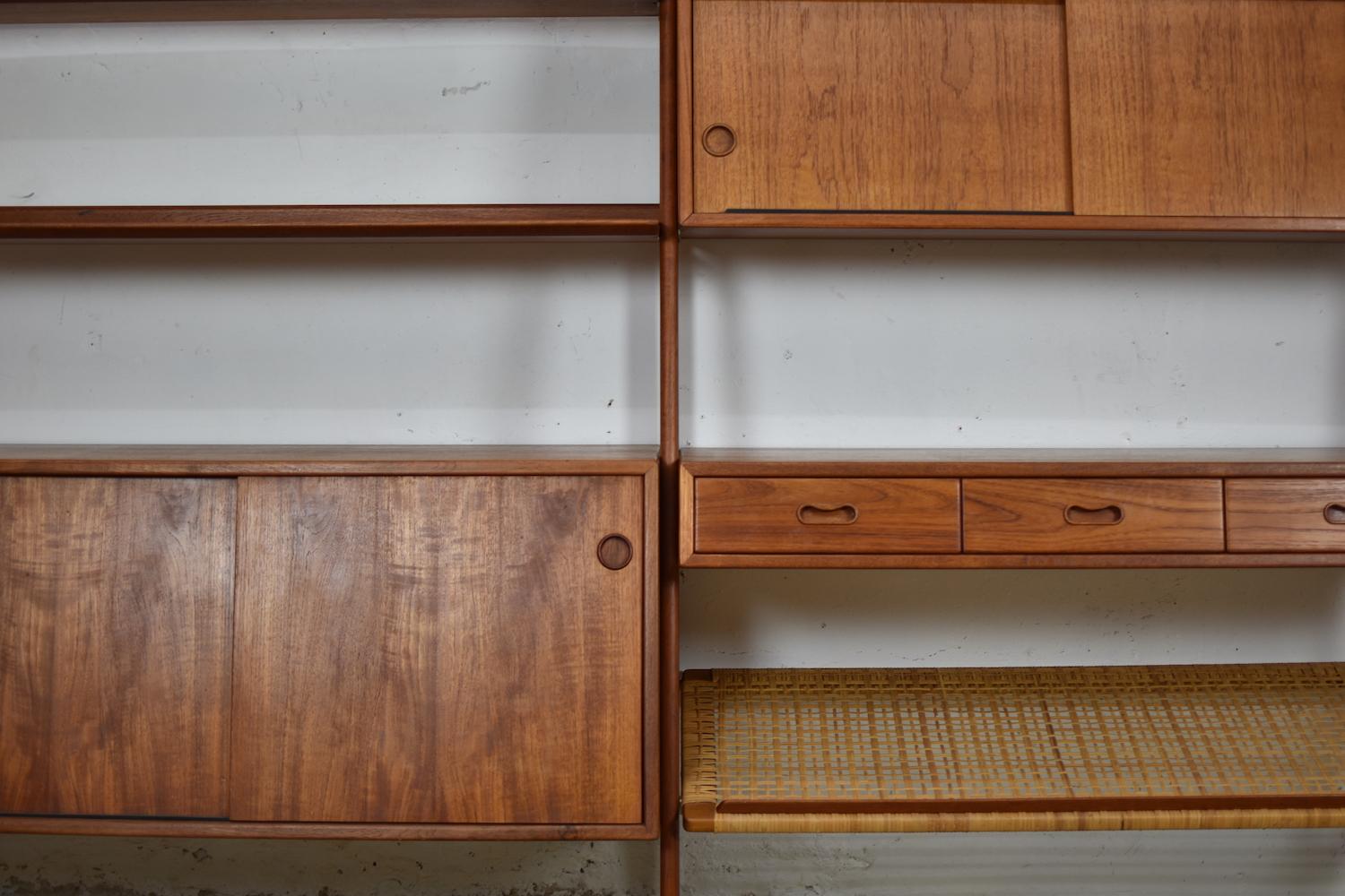 Mid-20th Century Rare Freestanding Bookshelf by Arne Vodder & Anton Borg for Vamo, Denmark, 1950s