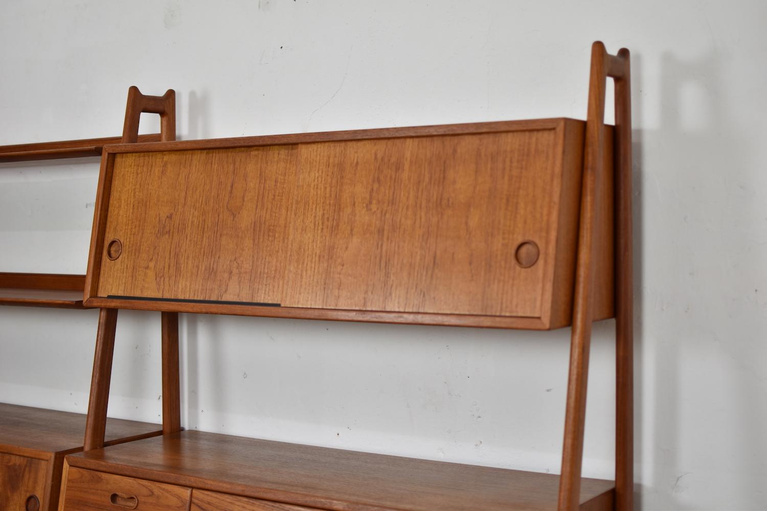 Rare Freestanding Bookshelf by Arne Vodder & Anton Borg for Vamo, Denmark, 1950s 1