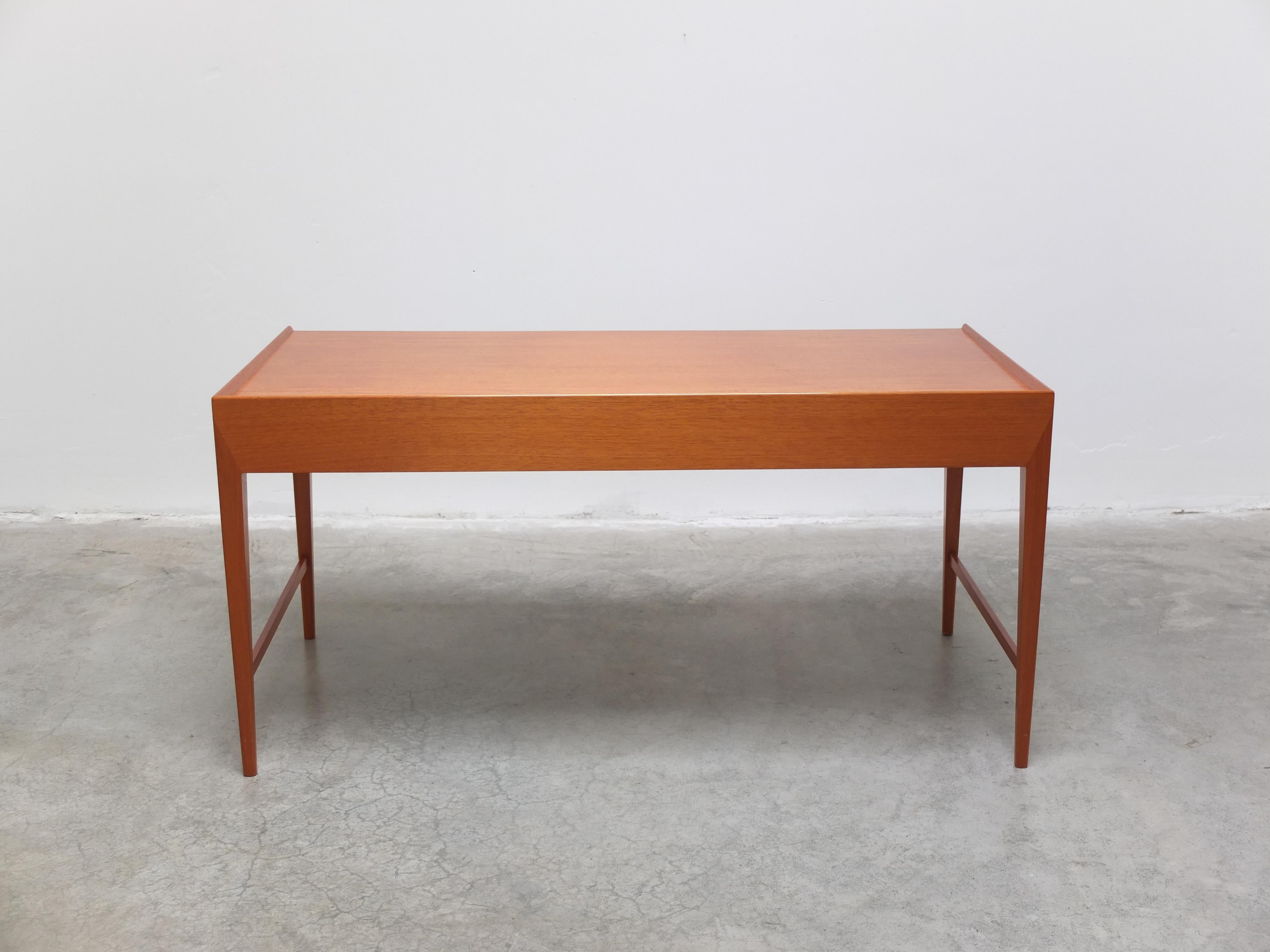 Rare Freestanding Desk by Frode Holm for Illums Bollighus, 1950s For Sale 9