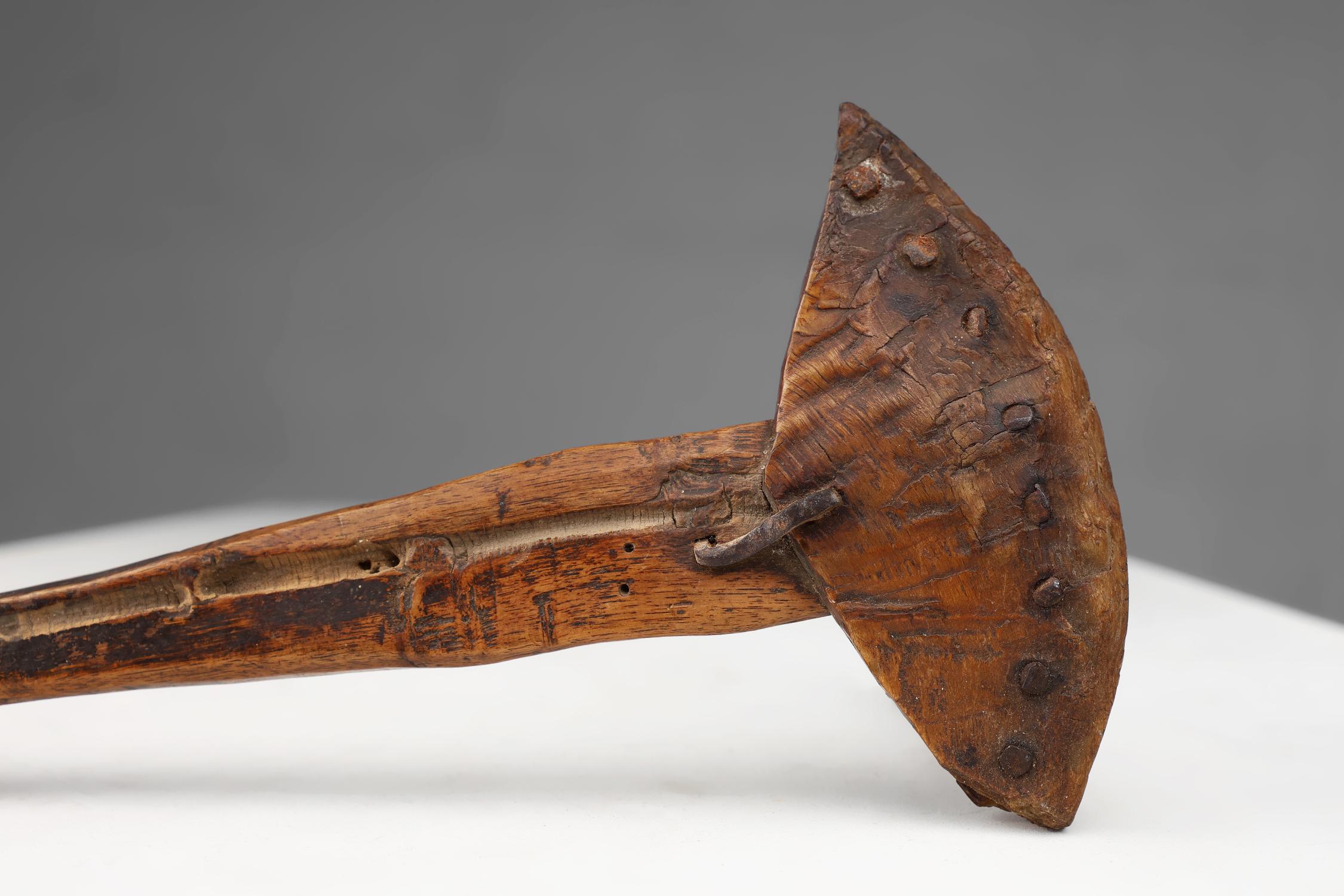 XVIIIe siècle et antérieur Rare peigne primitive française du 16ème siècle en vente