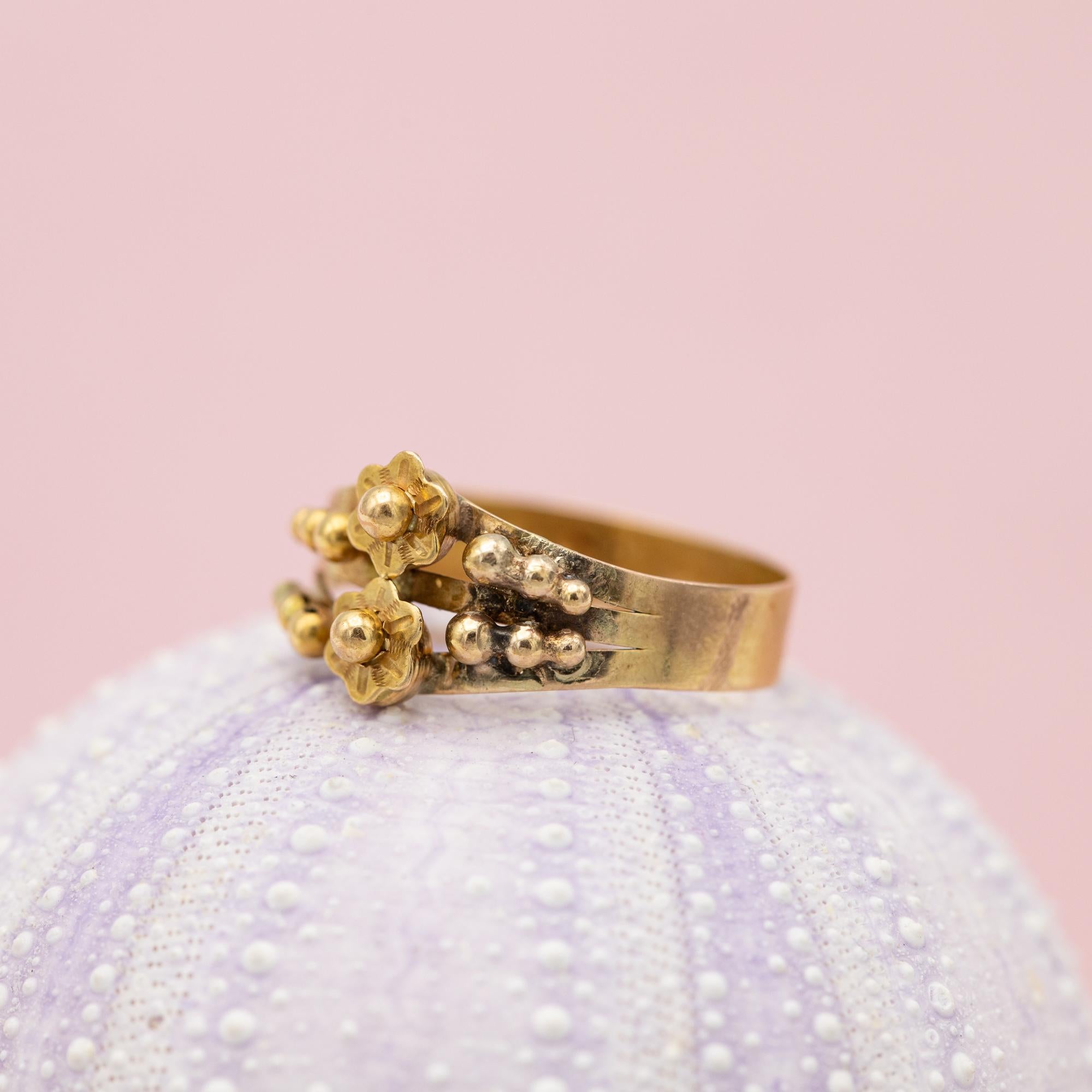 Women's or Men's Rare French 18k gold antique flower ring - Napoleon III - Victorian flower jewel