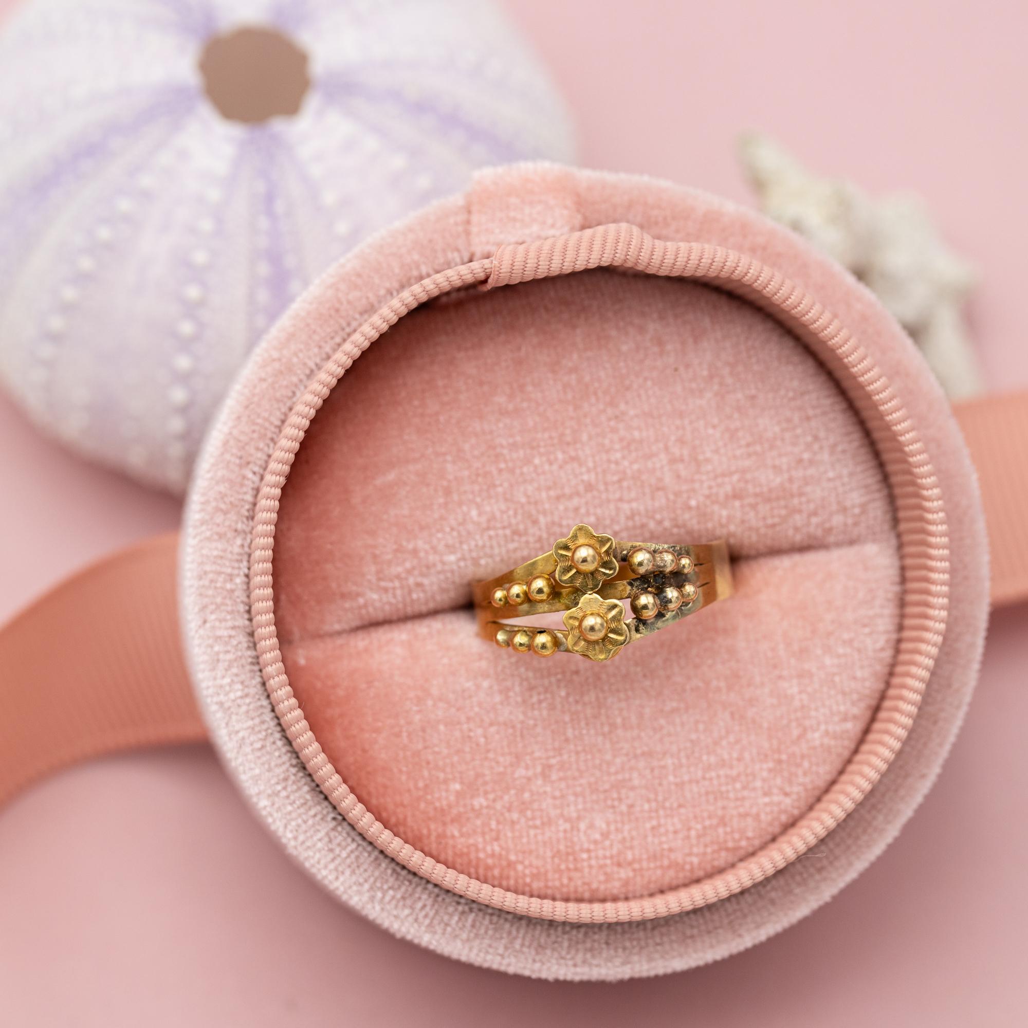 Rare French 18k gold antique flower ring - Napoleon III - Victorian flower jewel 3