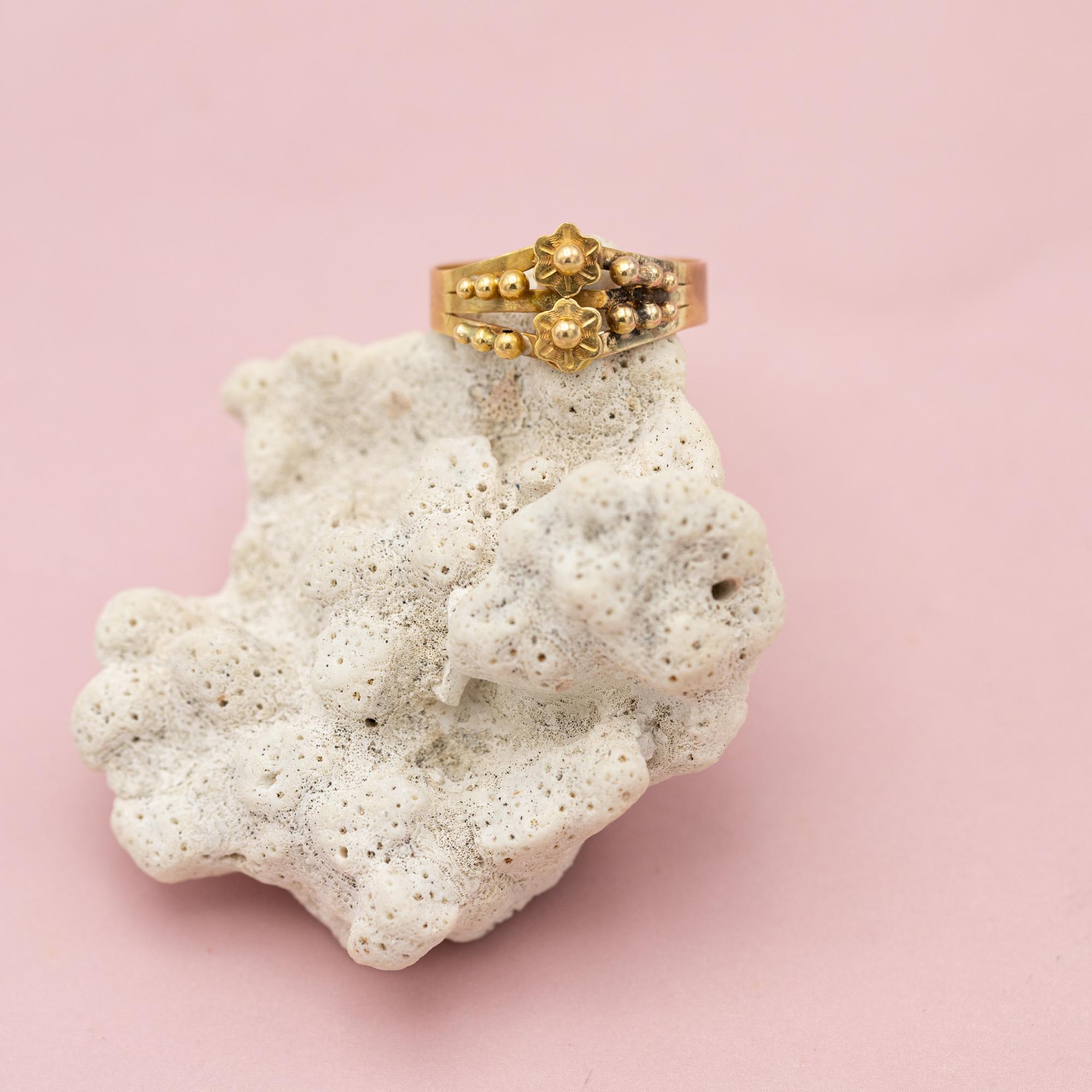 Rare French 18k gold antique flower ring - Napoleon III - Victorian flower jewel 5