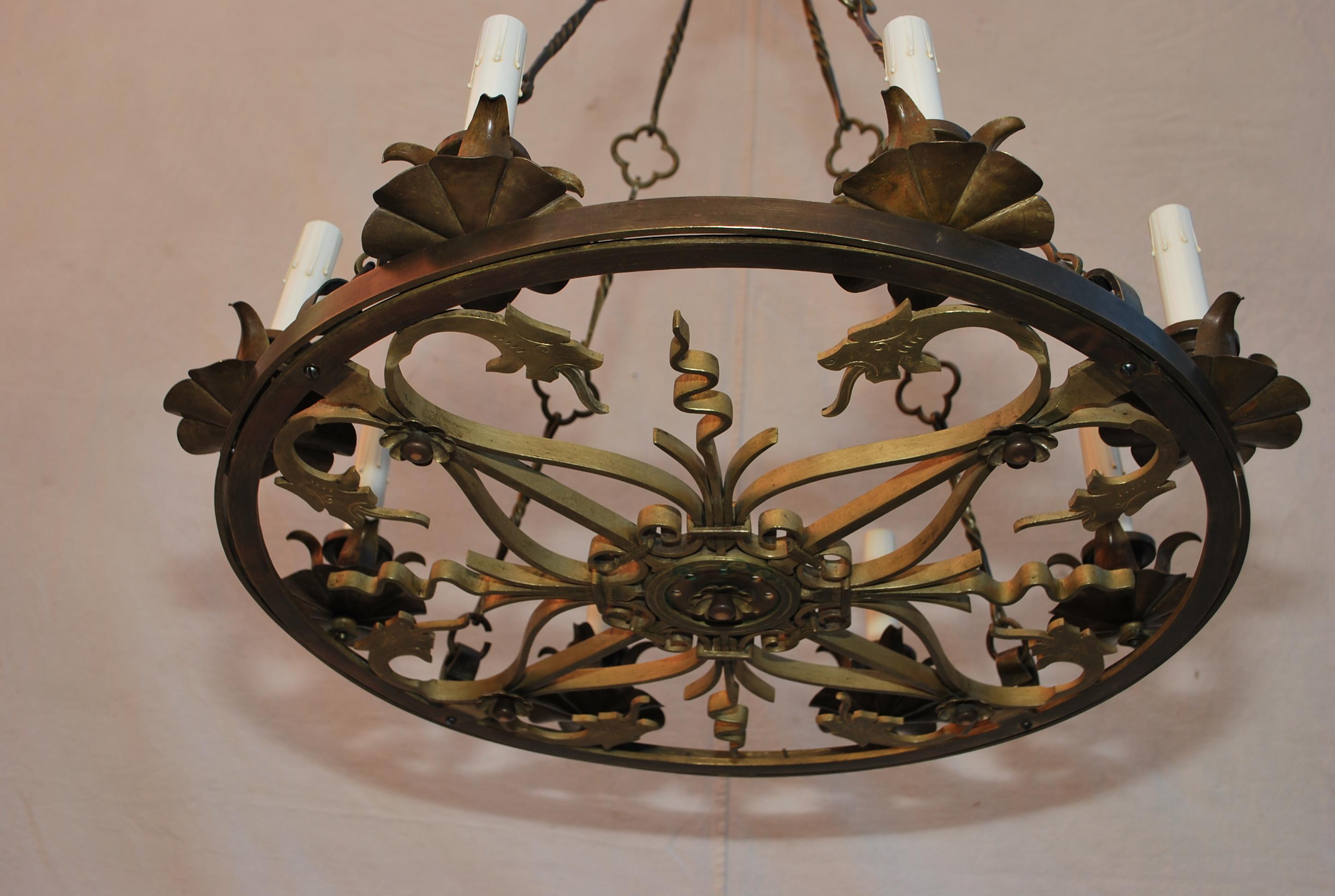 Coloniale spagnolo Raro lampadario francese in bronzo degli anni '20 in vendita