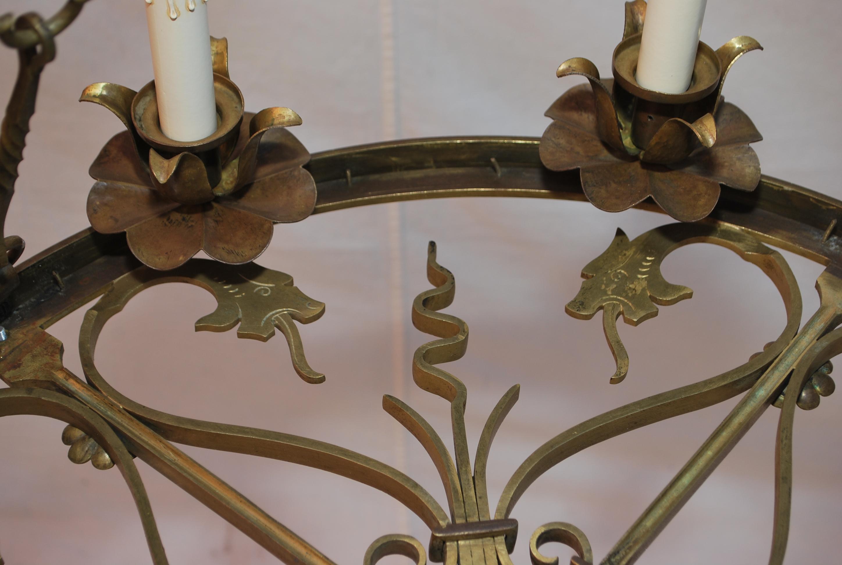 Fatto a mano Raro lampadario francese in bronzo degli anni '20 in vendita