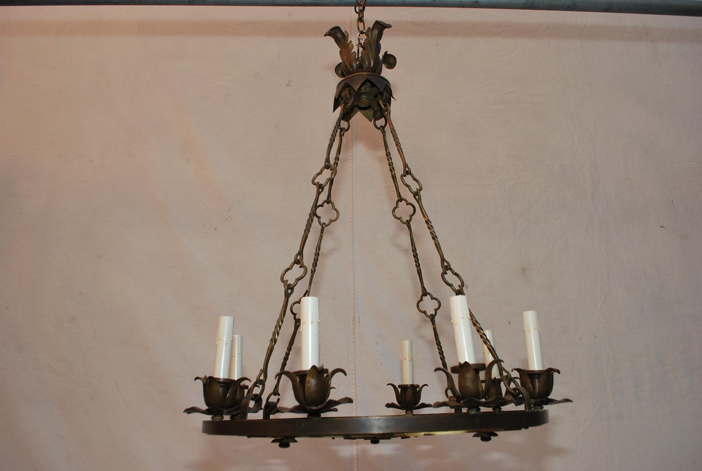 Inizio XX secolo Raro lampadario francese in bronzo degli anni '20 in vendita