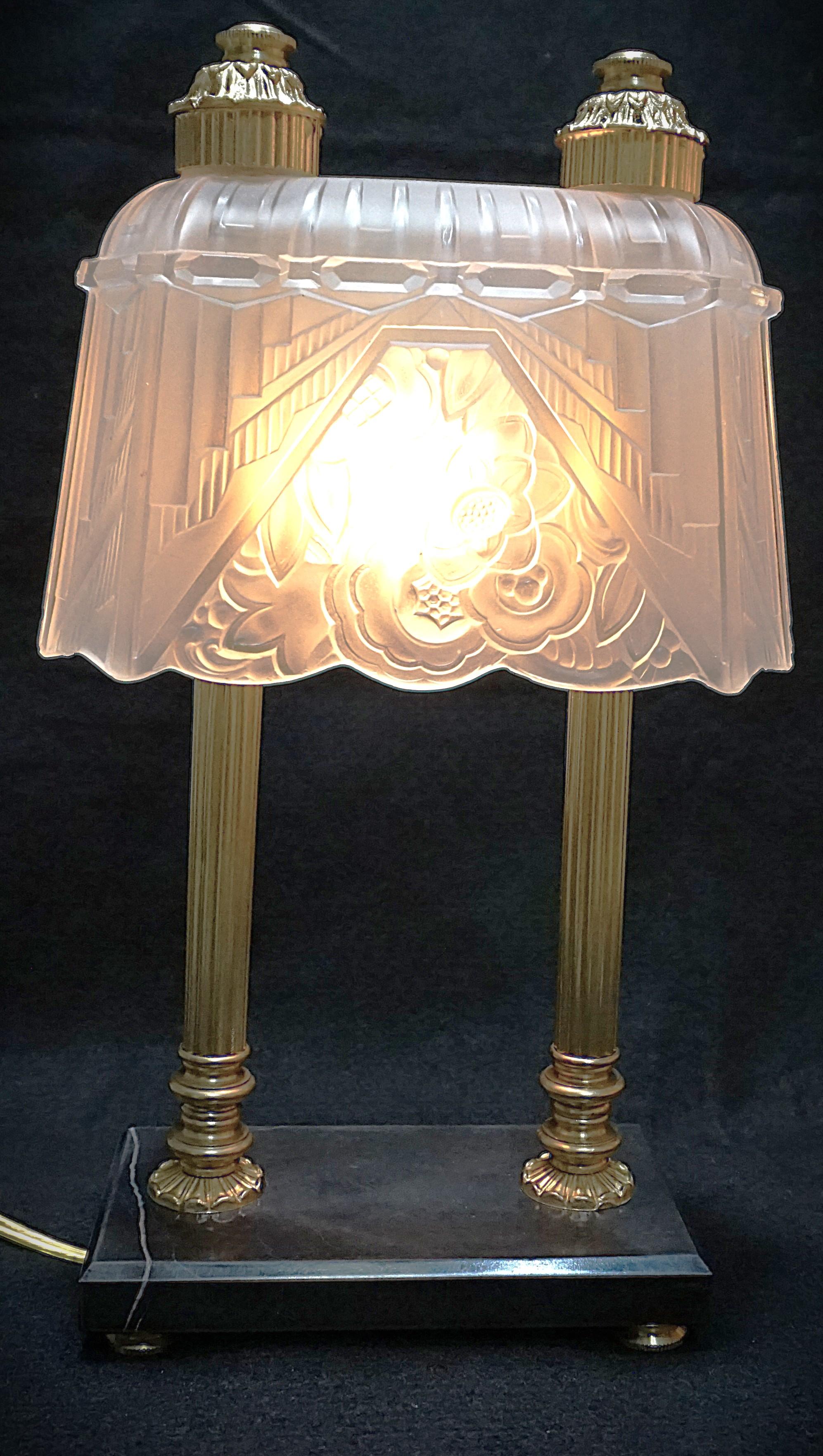 Bronze Rare French 1930's Art Deco Table Lamp For Sale