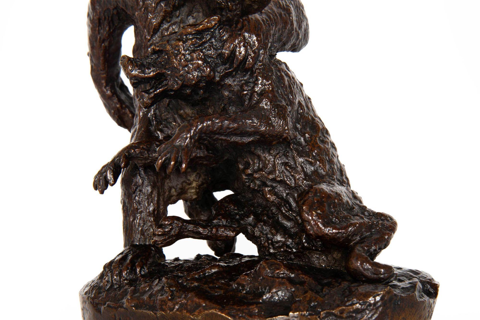 Rare French Antique Bronze Sculpture “Bear with Wolf” by Christophe Fratin 5