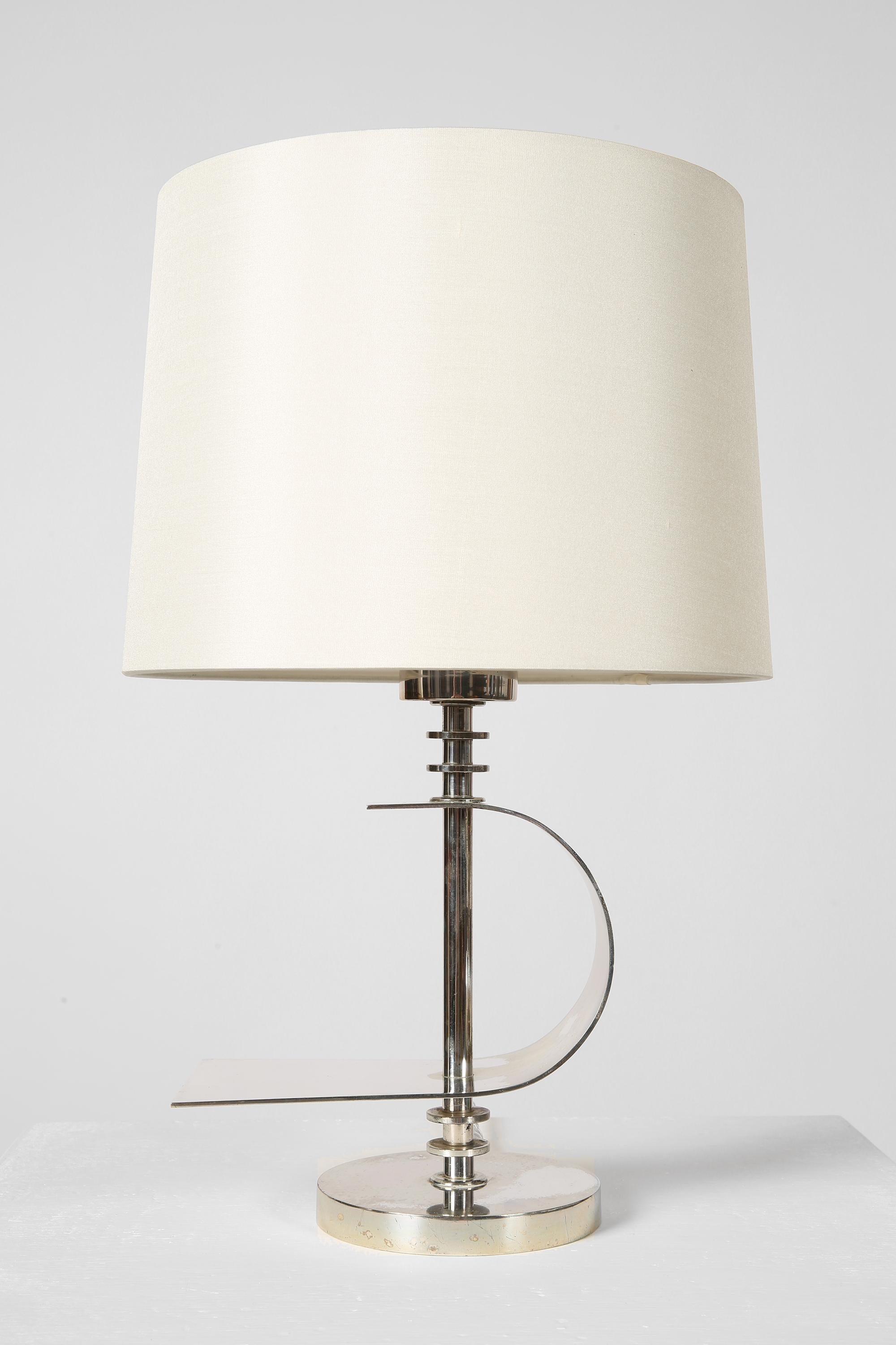 Bronze Rare lampe à poser en nickel de la Maison Desny, art déco moderniste français en vente