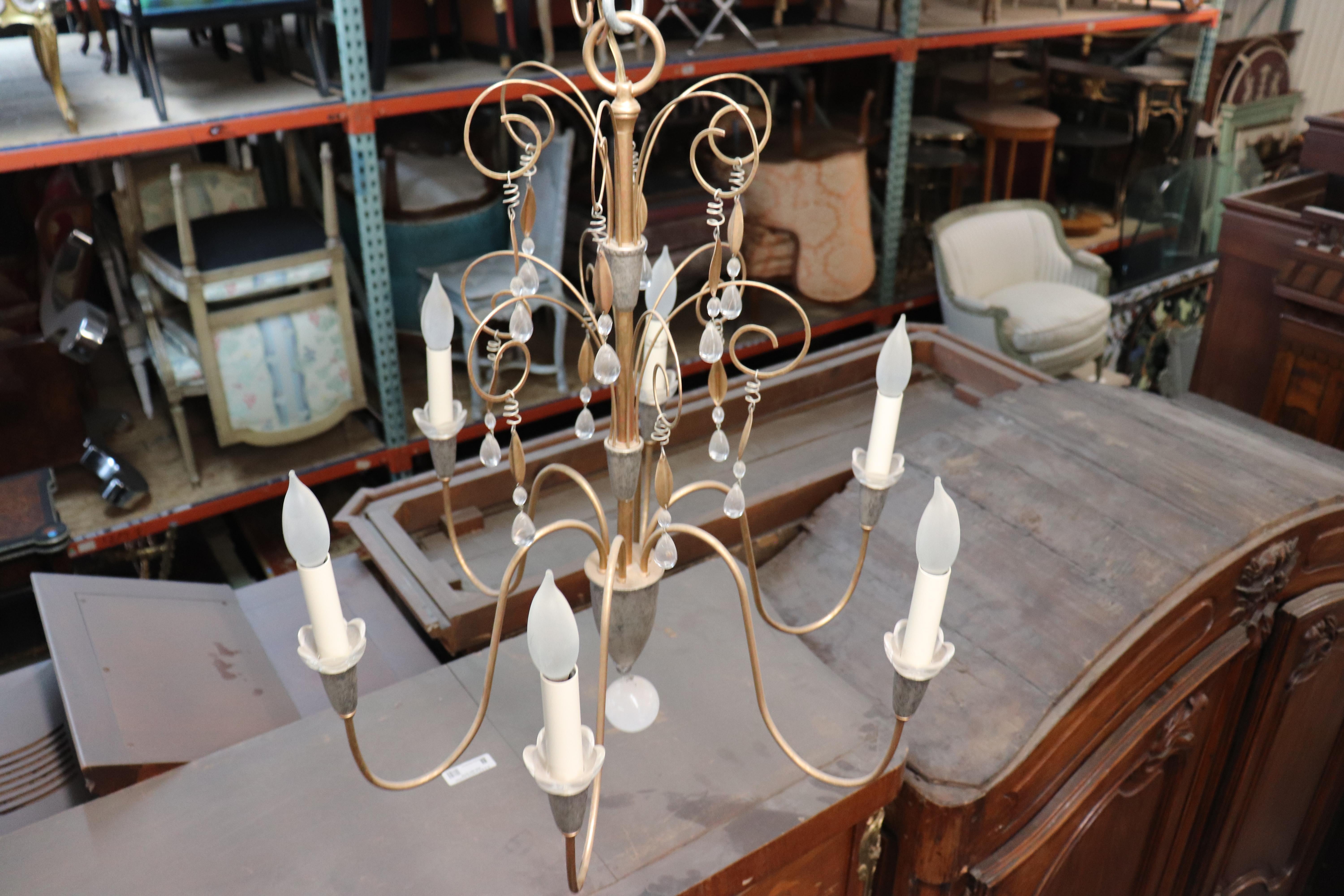 Rara lampada francese Art Deco o Hollywood Regency a 6 luci in foglia d'oro e d'argento in vendita 4
