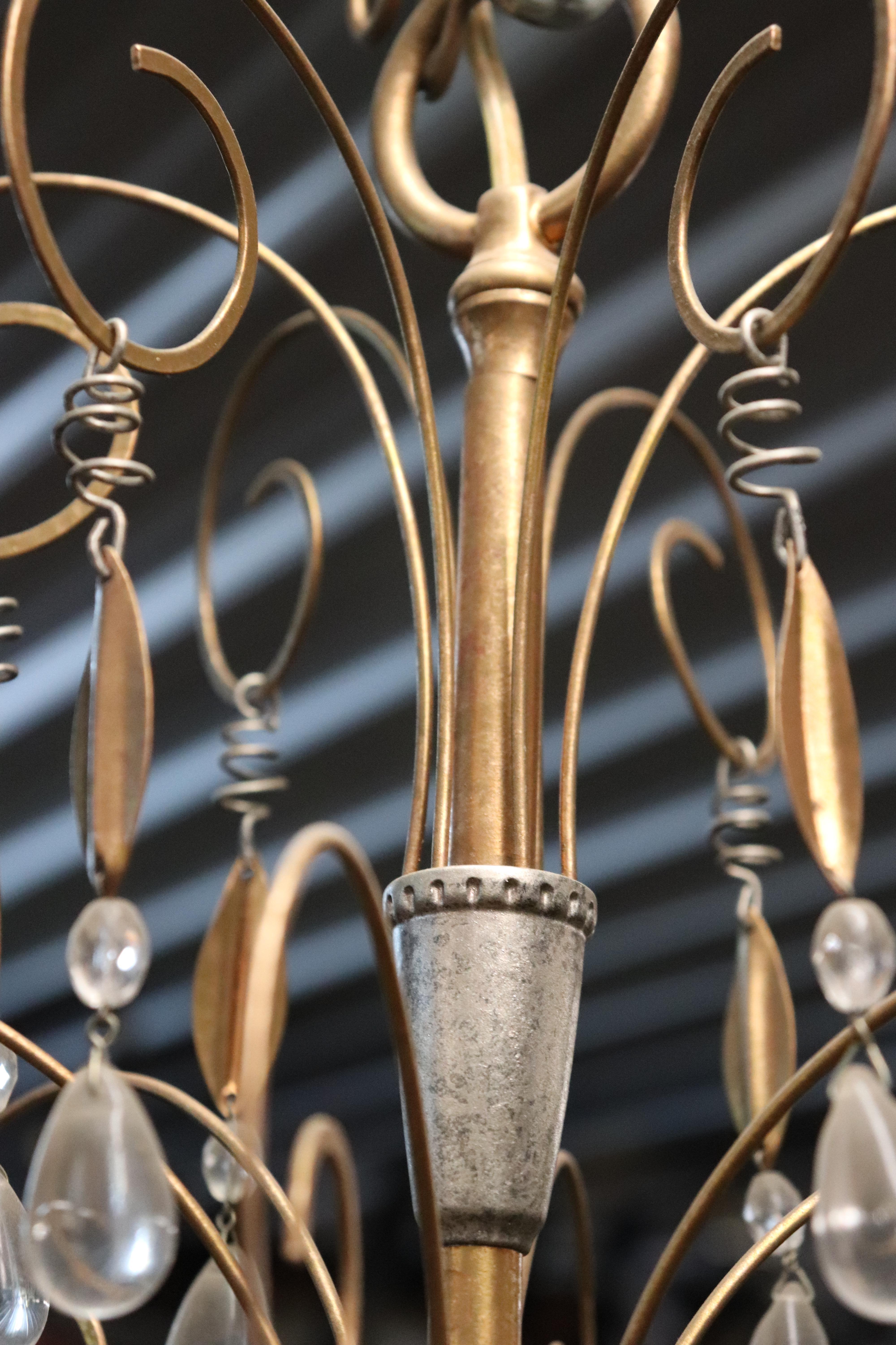 Rara lampada francese Art Deco o Hollywood Regency a 6 luci in foglia d'oro e d'argento in vendita 2