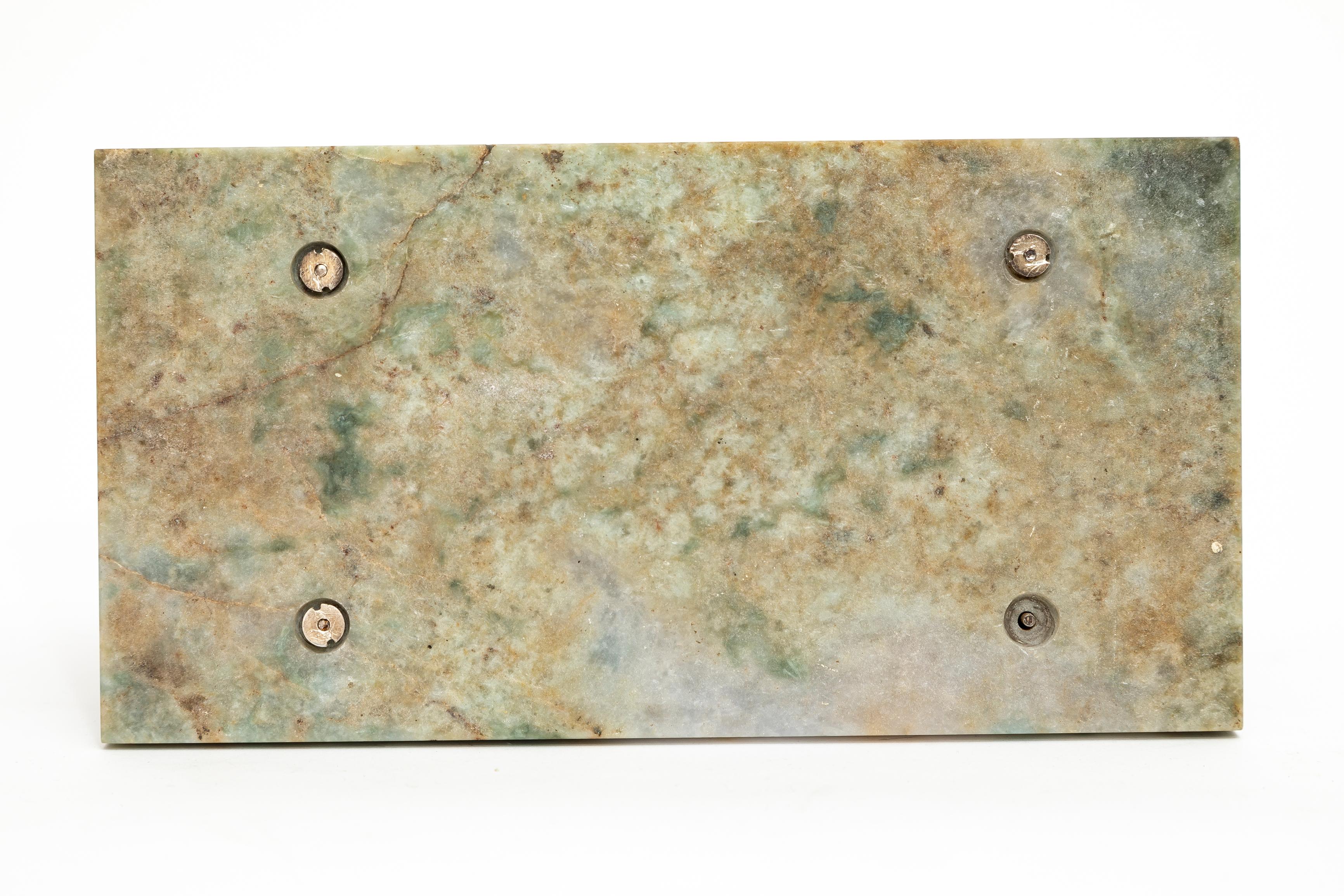 Rara caja francesa del periodo Art Déco de plata, esmalte y jade, atribuida a Cartier Jade en venta
