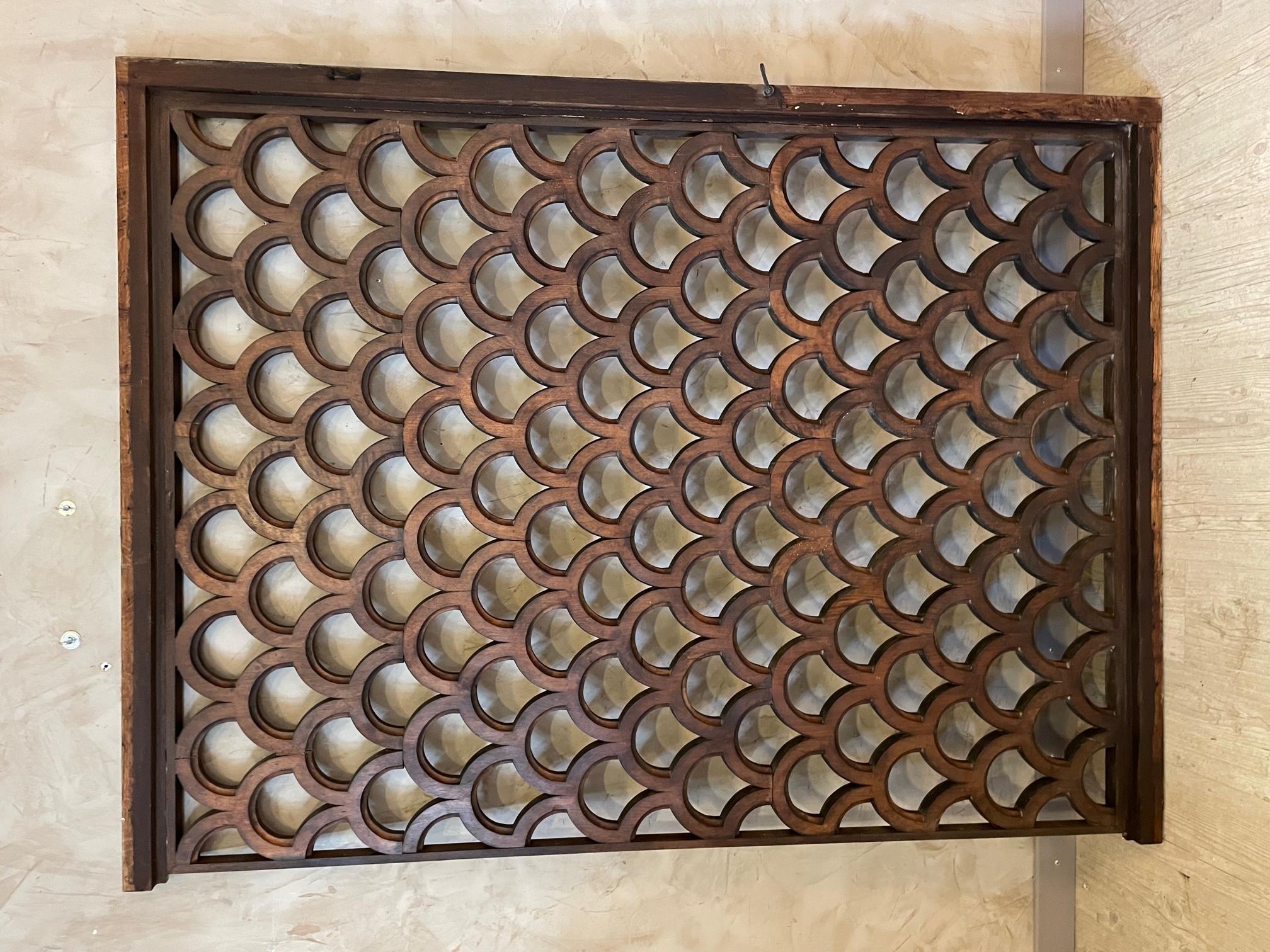 Exceptional and rare walnut claustra made in the 1930s tailored for a castle. 
Beautiful fish scale pattern typical from the art deco period. 
This handmade wood work is remarkable.