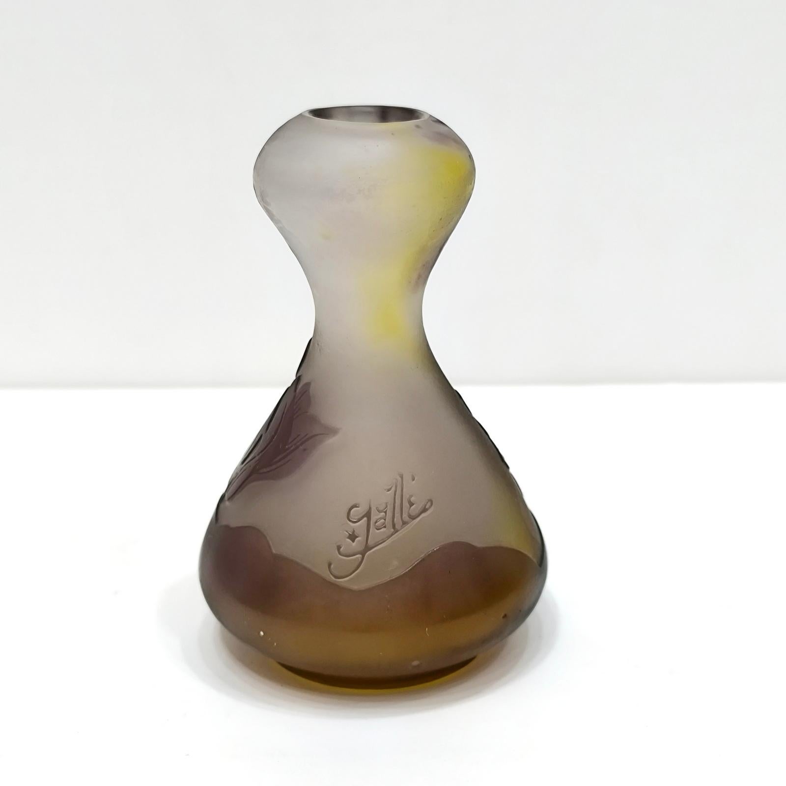 Early 20th Century Rare French Art Nouveau Cameo Glass Vase by Emile Galle, Cyclamens Decor For Sale
