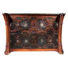 Seltene französische Art nouveau-Stil-Kommode mit Leder gefütterter Marmorplatte