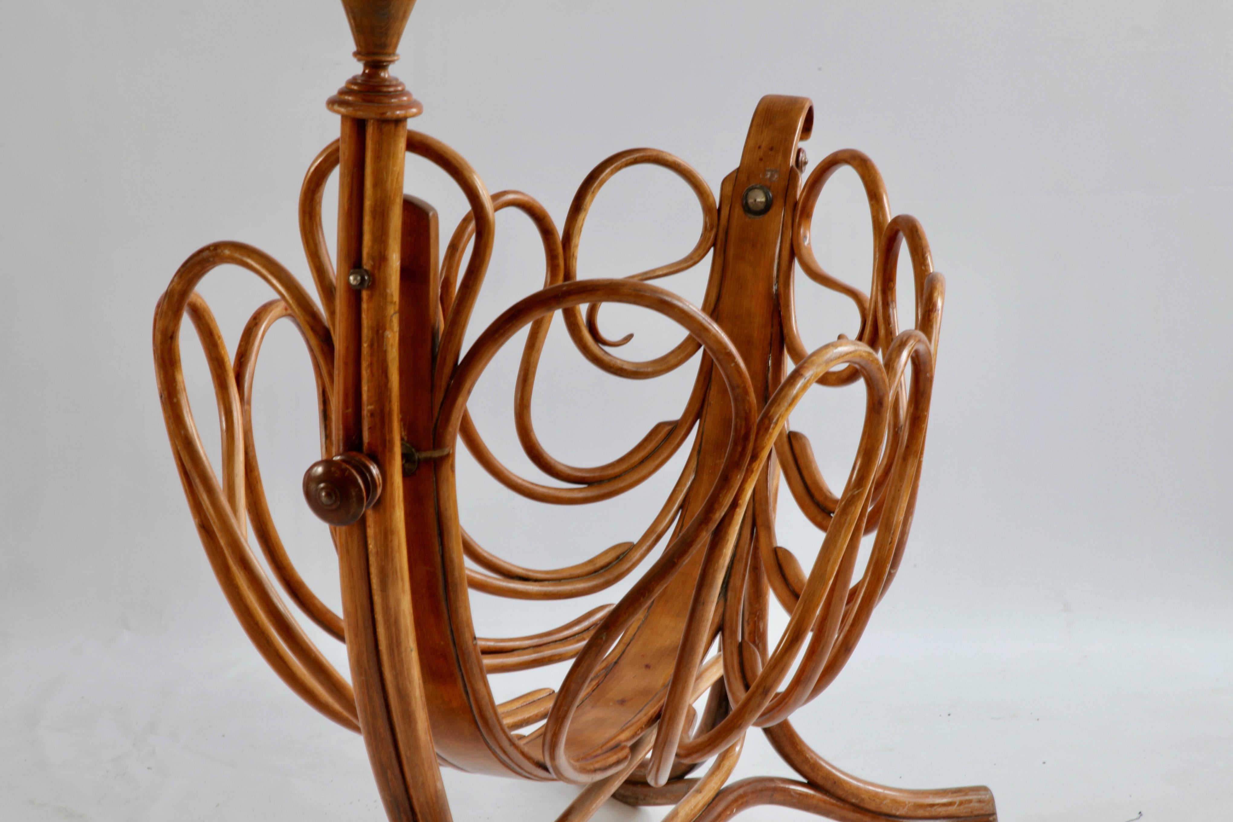 Art Nouveau Rare French Bentwood Cradle in the Thonet Style, Late 19th Century For Sale