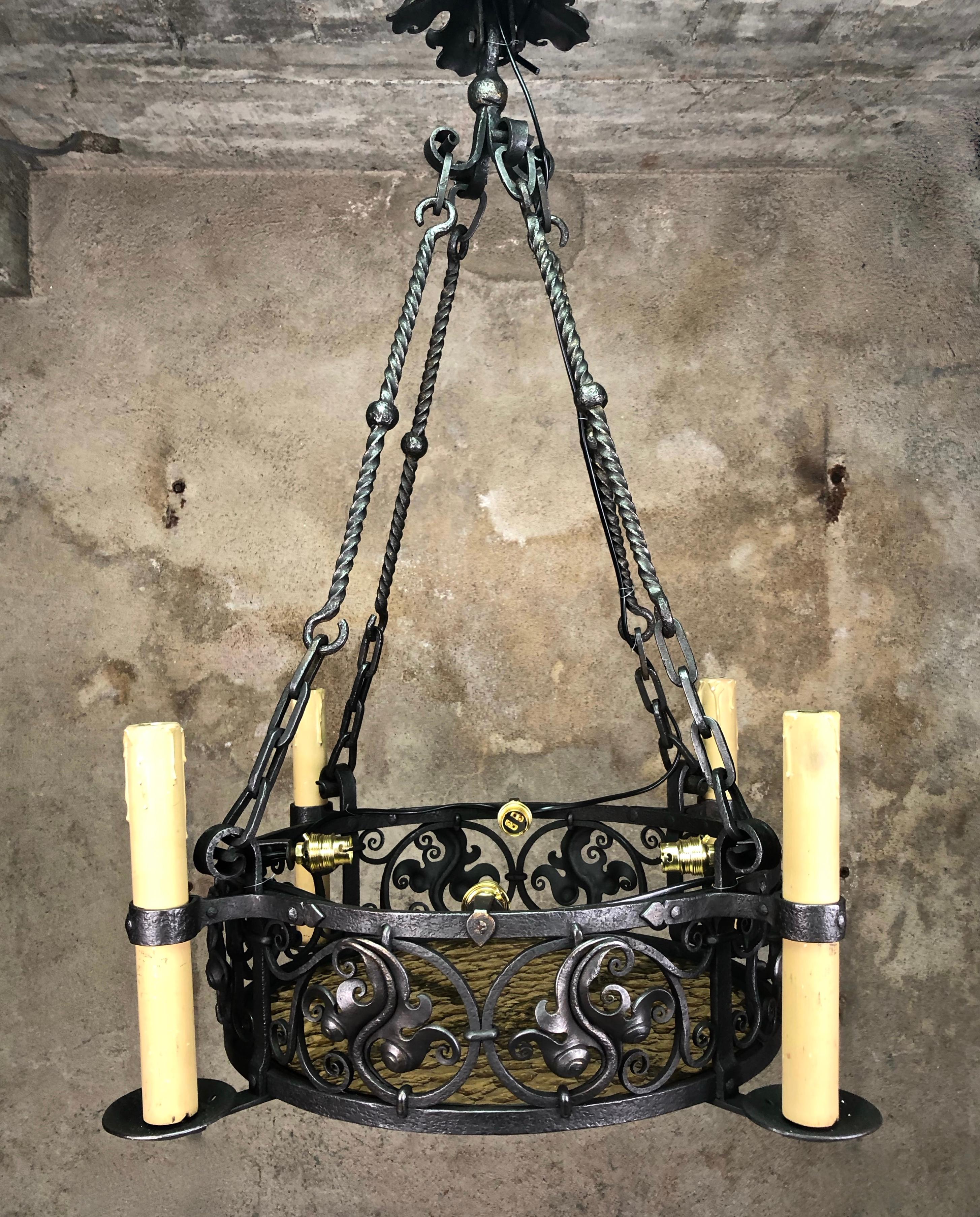 plafonnier gothique