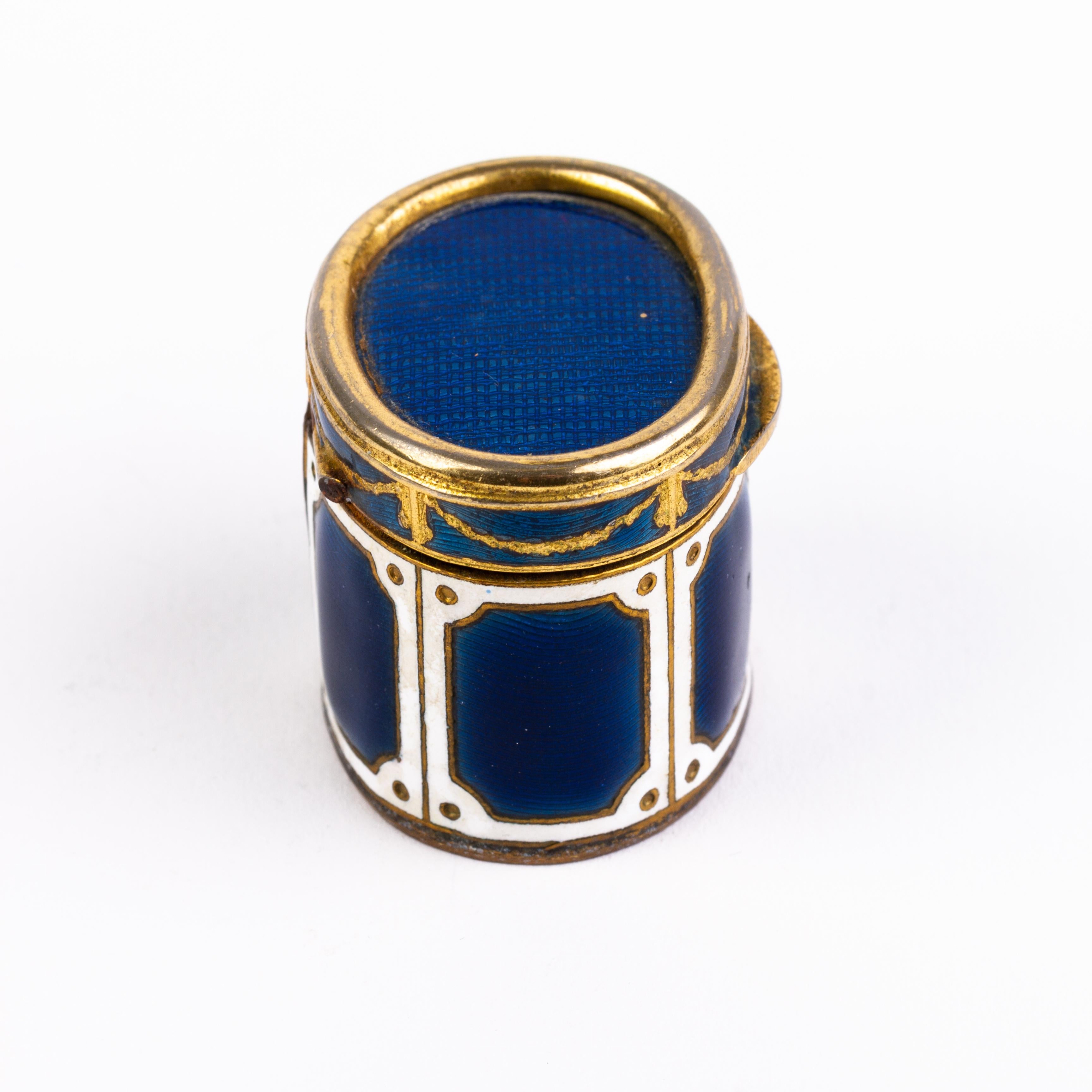 Rare French Guilloche Enamel Pill Box 19th Century 
Good condition 
From a private collection.
Free international shipping.