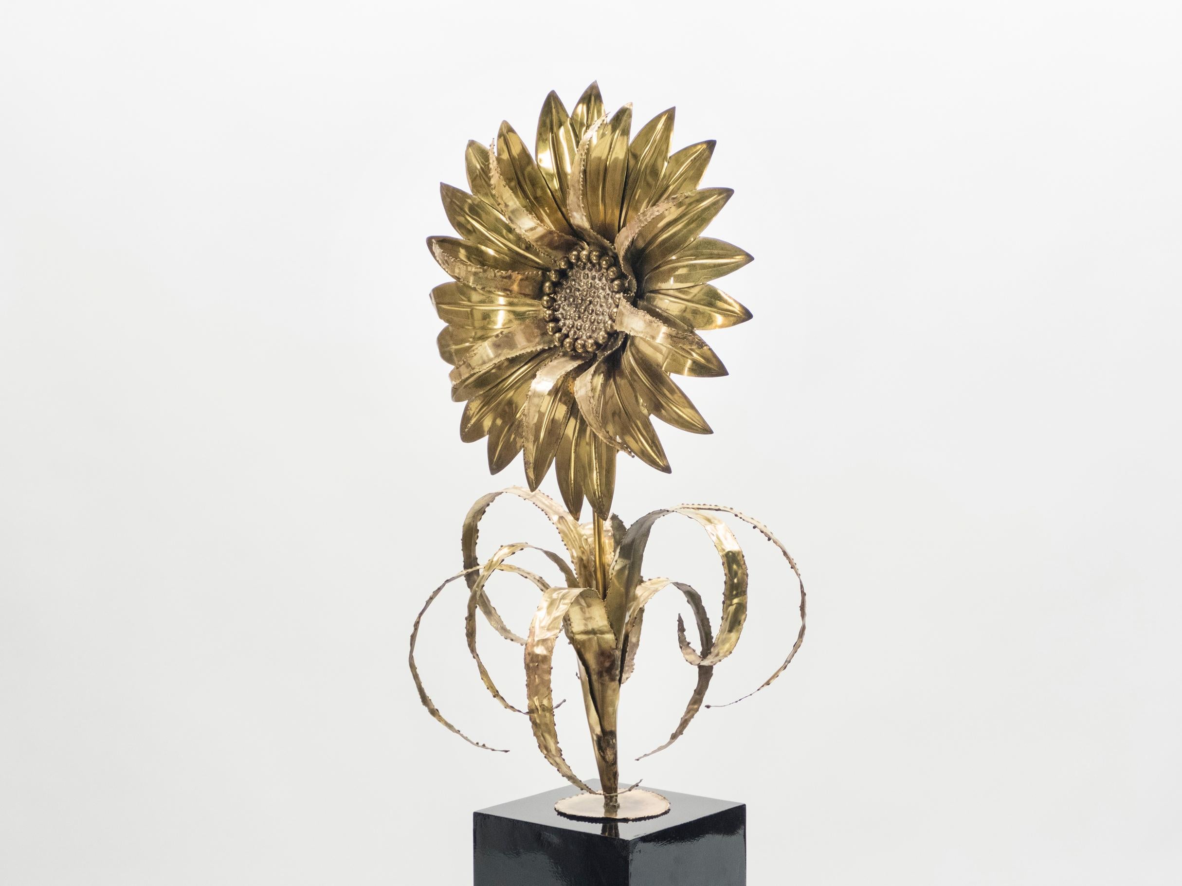 Rare French Hollywood Regency Brass Maison Jansen Sunflower Table Lamp, 1970s In Good Condition In Paris, IDF