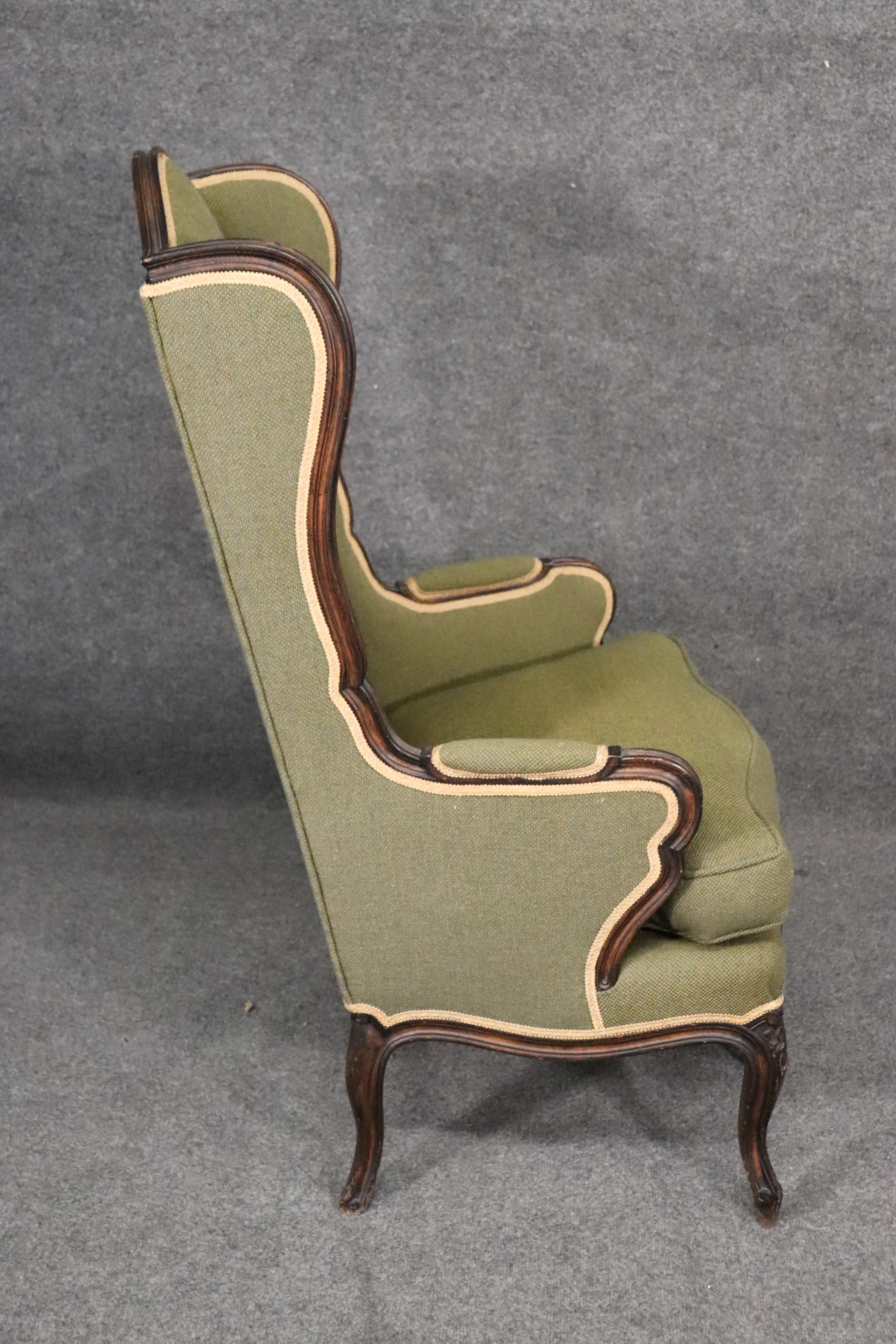Rare French Louis XV Carved Walnut 5 Leg Bergère Lounge Chair, circa 1910 4