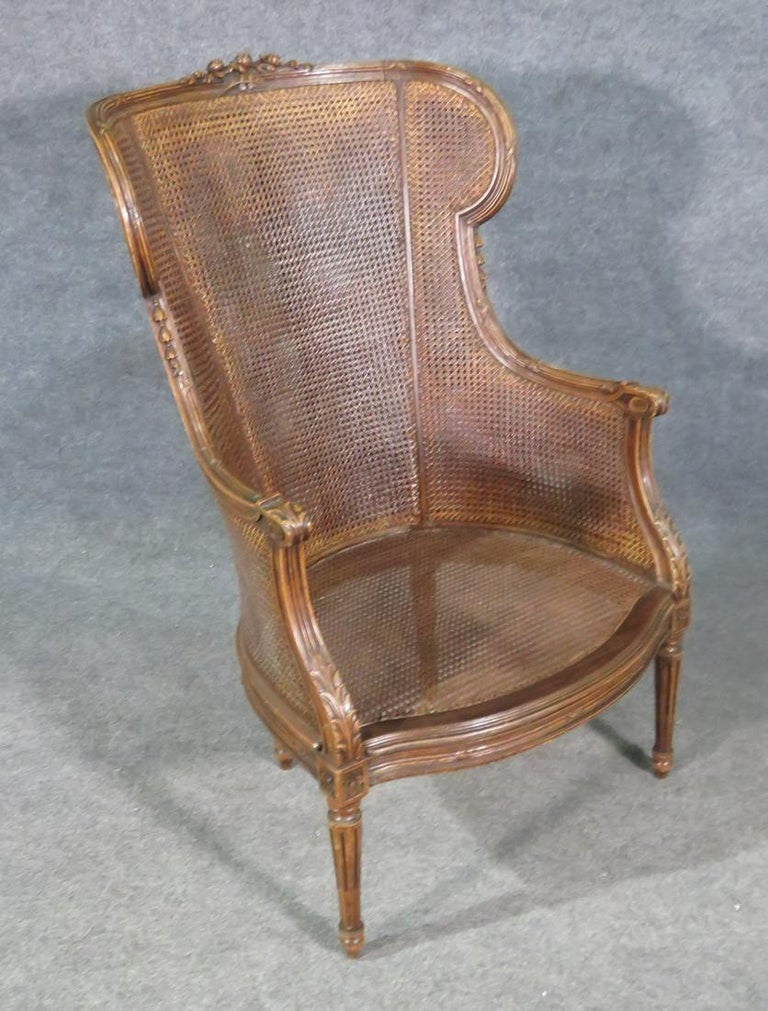Rare French Louis XVI Carved Walnut Caned Duchess Brisee 3 PC Chaise Daybed In Good Condition For Sale In Swedesboro, NJ