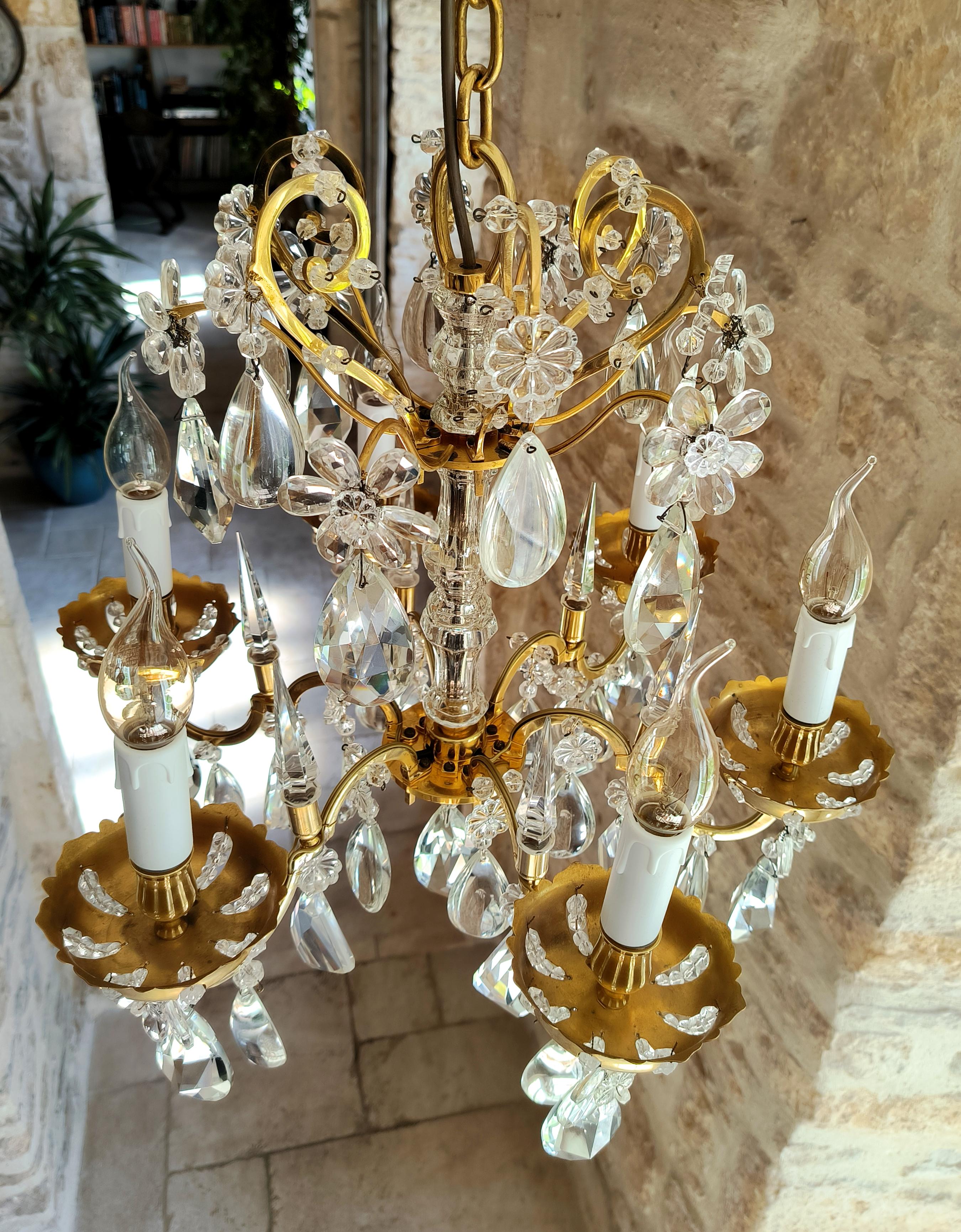 Rara araña de cristal francesa estilo Luis XVI de la Maison Baguès. Circa 1950's en venta 8