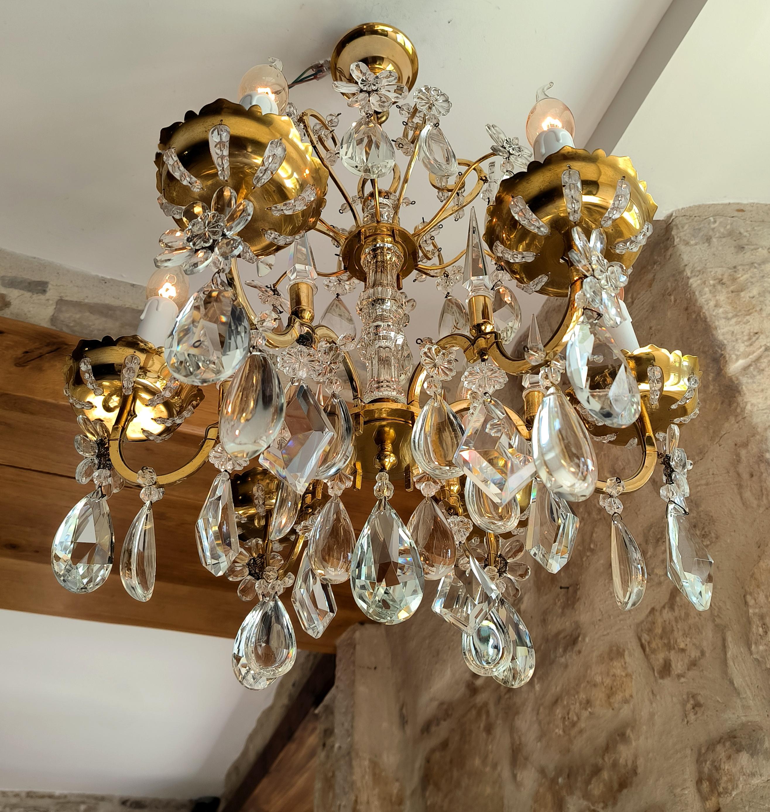 Rara araña de cristal francesa estilo Luis XVI de la Maison Baguès. Circa 1950's Francés en venta