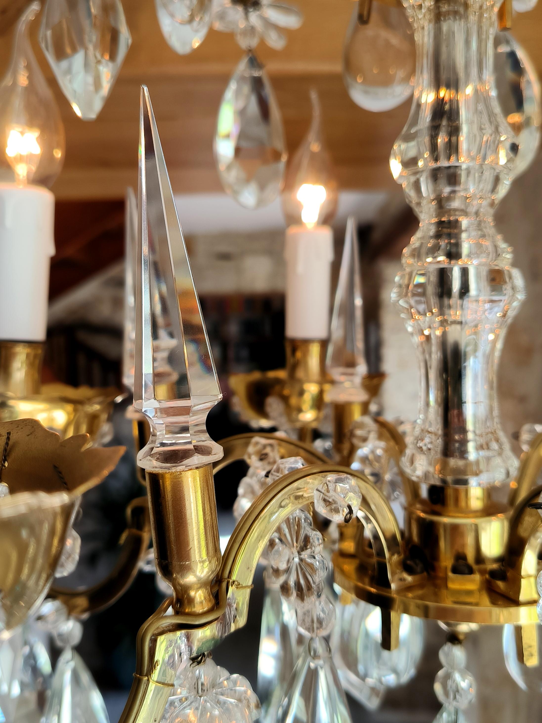 Rara araña de cristal francesa estilo Luis XVI de la Maison Baguès. Circa 1950's en venta 1