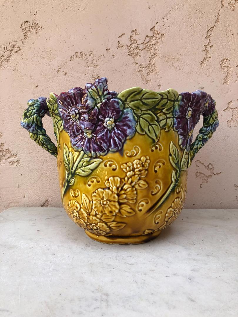 Rare French Majolica Cache Pot with Purple Flowers Onnaing, circa 1890 In Good Condition For Sale In Austin, TX