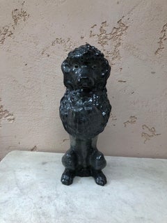 Rara brocca francese in maiolica con barboncino Keller e Guerin Saint Clement, Circa 1900