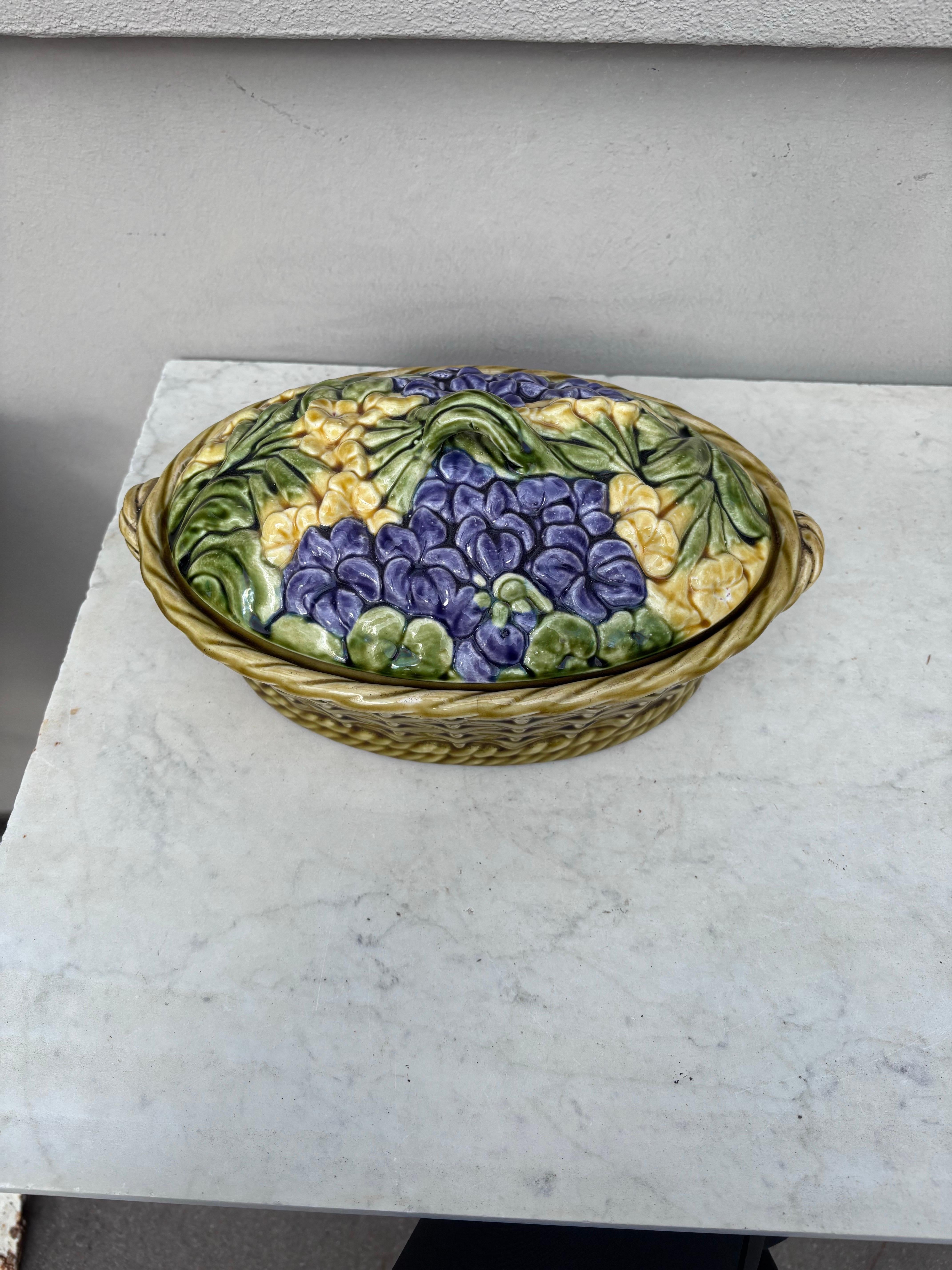 Early 20th Century Rare French Majolica Violets Basket Sarreguemines Circa 1920 For Sale
