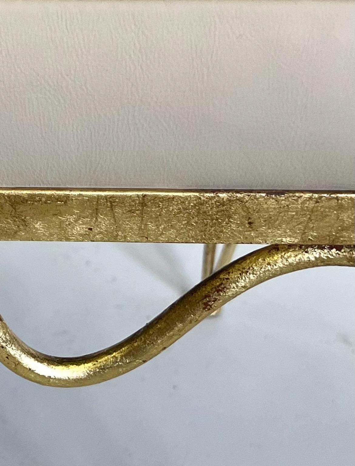 Raro taburete / banco francés de hierro forjado dorado de mediados de siglo de Rene Drouet en venta 6