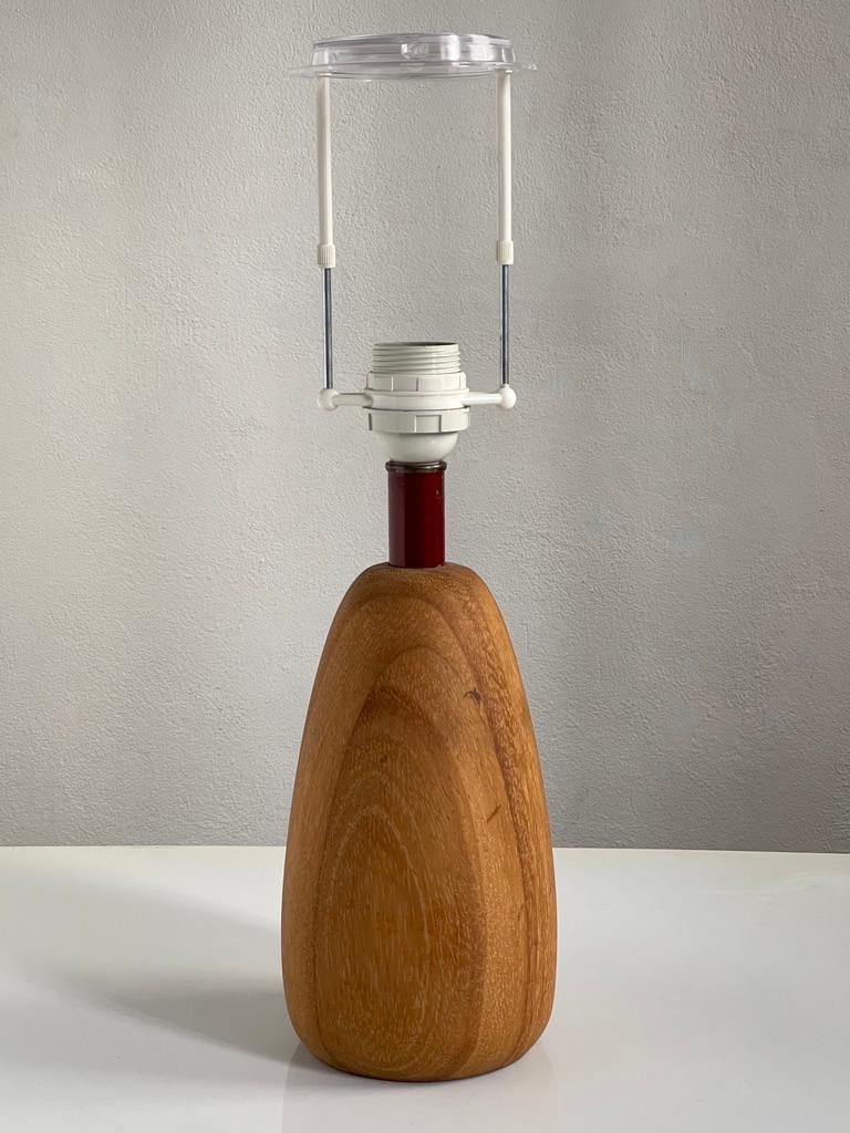 Rare French modern table Lamp carved from Solid Elm Tree with bordeaux top part. For Sale 2