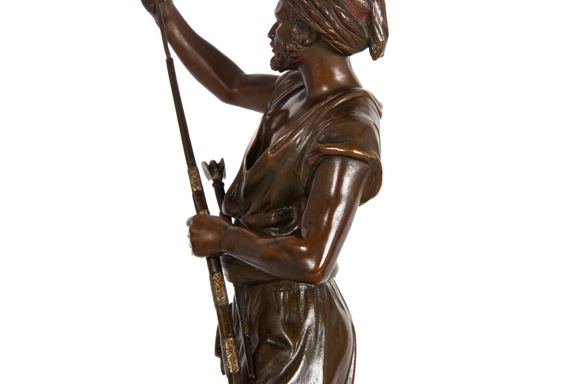 Seltene französische orientalistische Bronzeskulptur Arabischer Krieger nach Jean Didier Debut im Angebot 9