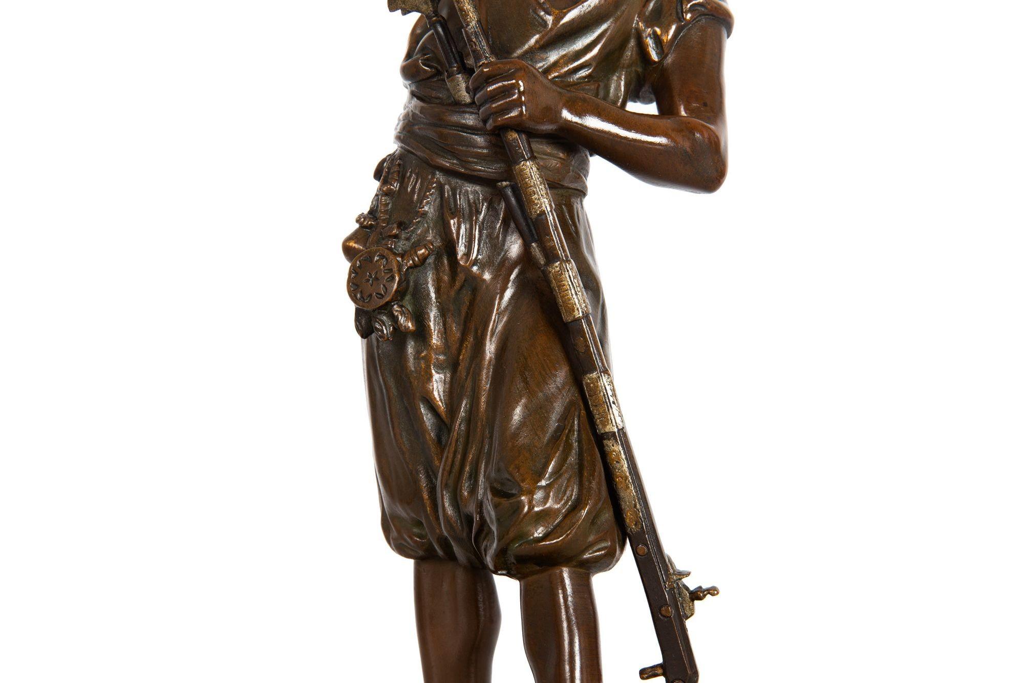 Seltene französische orientalistische Bronzeskulptur Arabischer Krieger nach Jean Didier Debut im Angebot 13