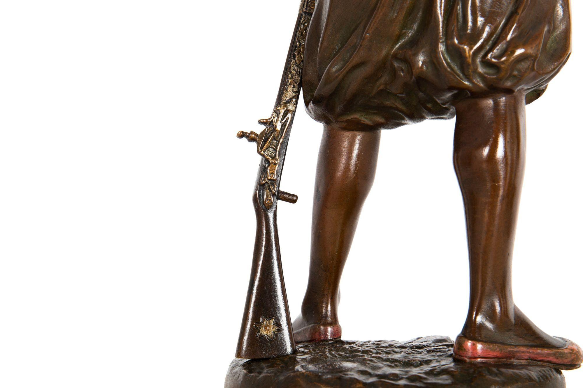 Seltene französische orientalistische Bronzeskulptur Arabischer Krieger nach Jean Didier Debut im Angebot 3