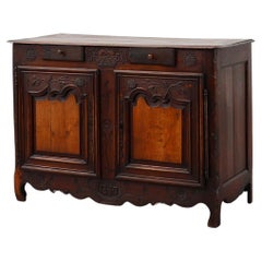 Raro mobile o buffet intagliato di provincia francese con grande patina, datato 1841