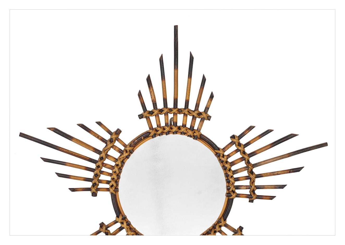 Français Rare miroir mural solaire en bambou rond, 1960s en vente