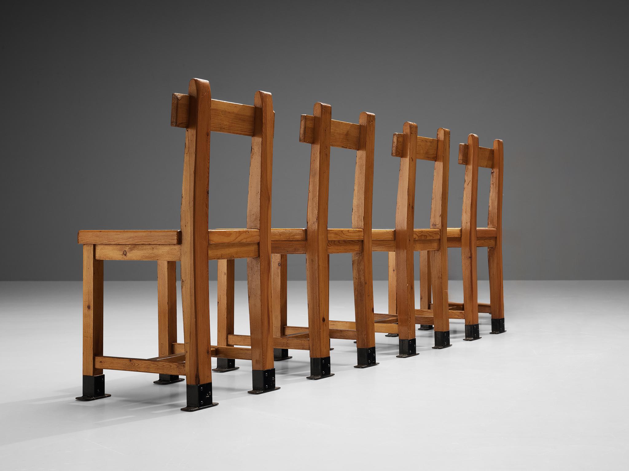 Rare French Set of Four Dining Chairs in Pine with Metal Feet In Good Condition In Waalwijk, NL