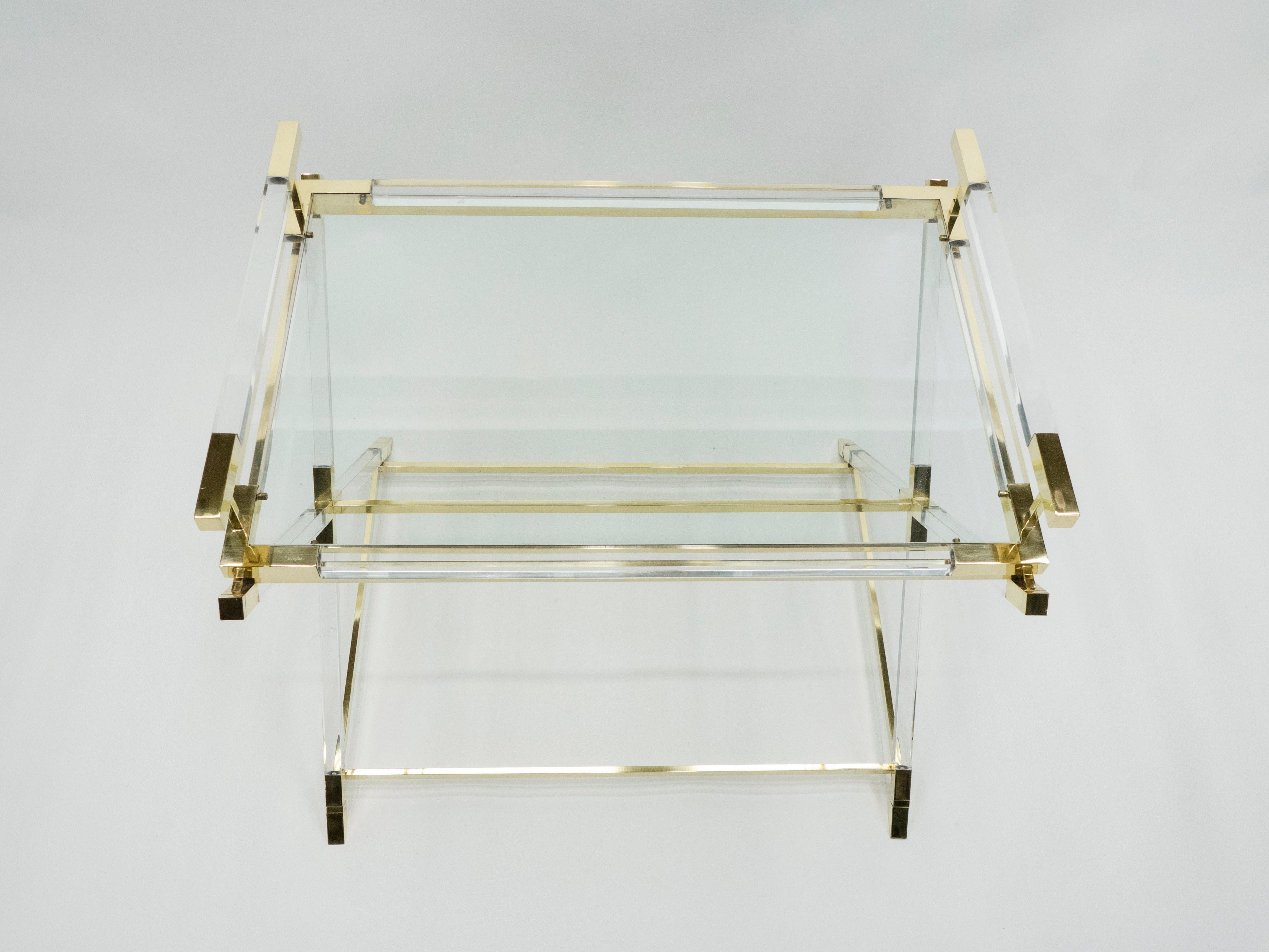 Rare table d'appoint française à plateau en lucite et laiton Maison Jansen, 1970 Bon état - En vente à Paris, IDF