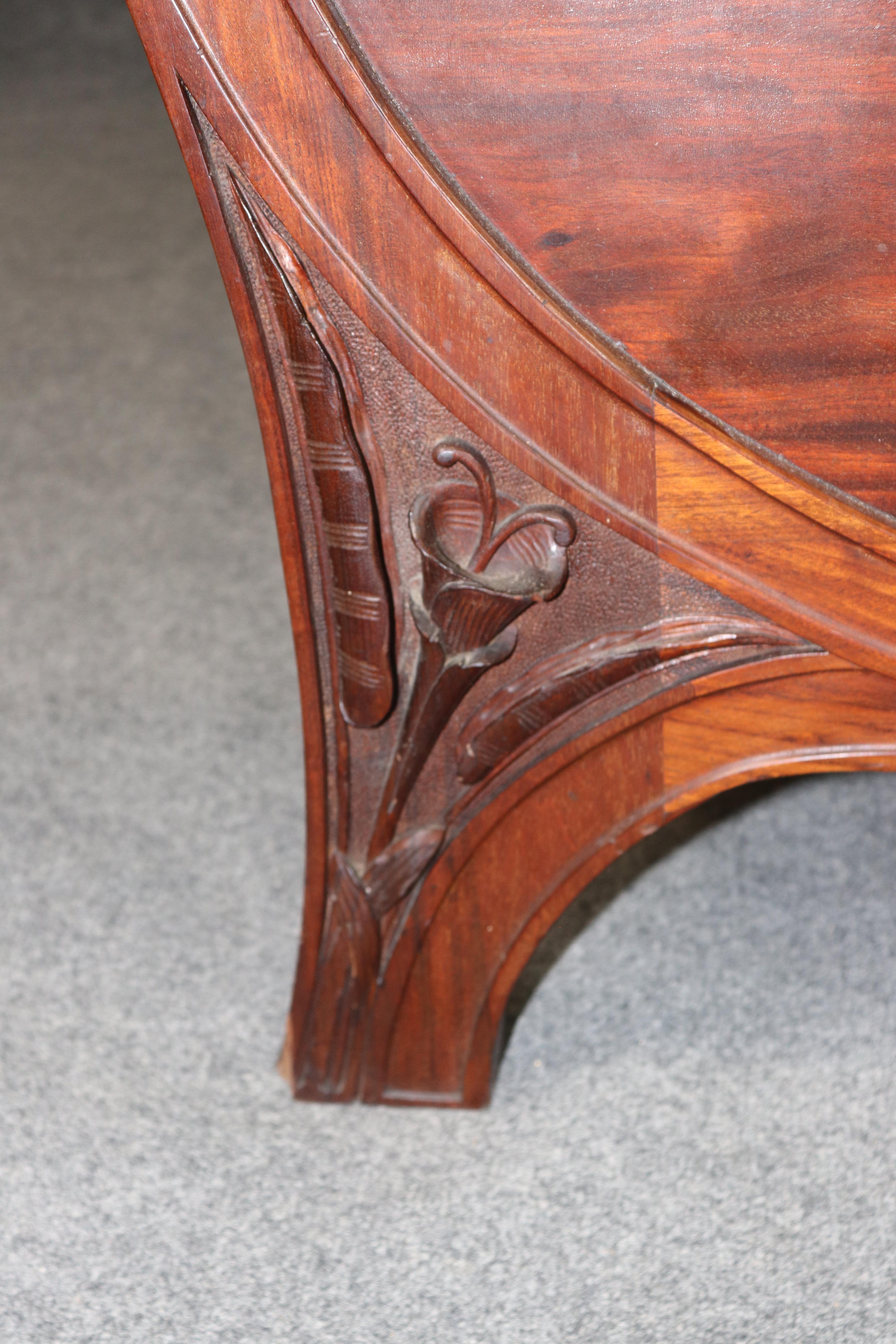 Seltene Französisch Nussbaum und Satinholz Jugendstil fast Königin Bett Manier Emile Galle im Angebot 9