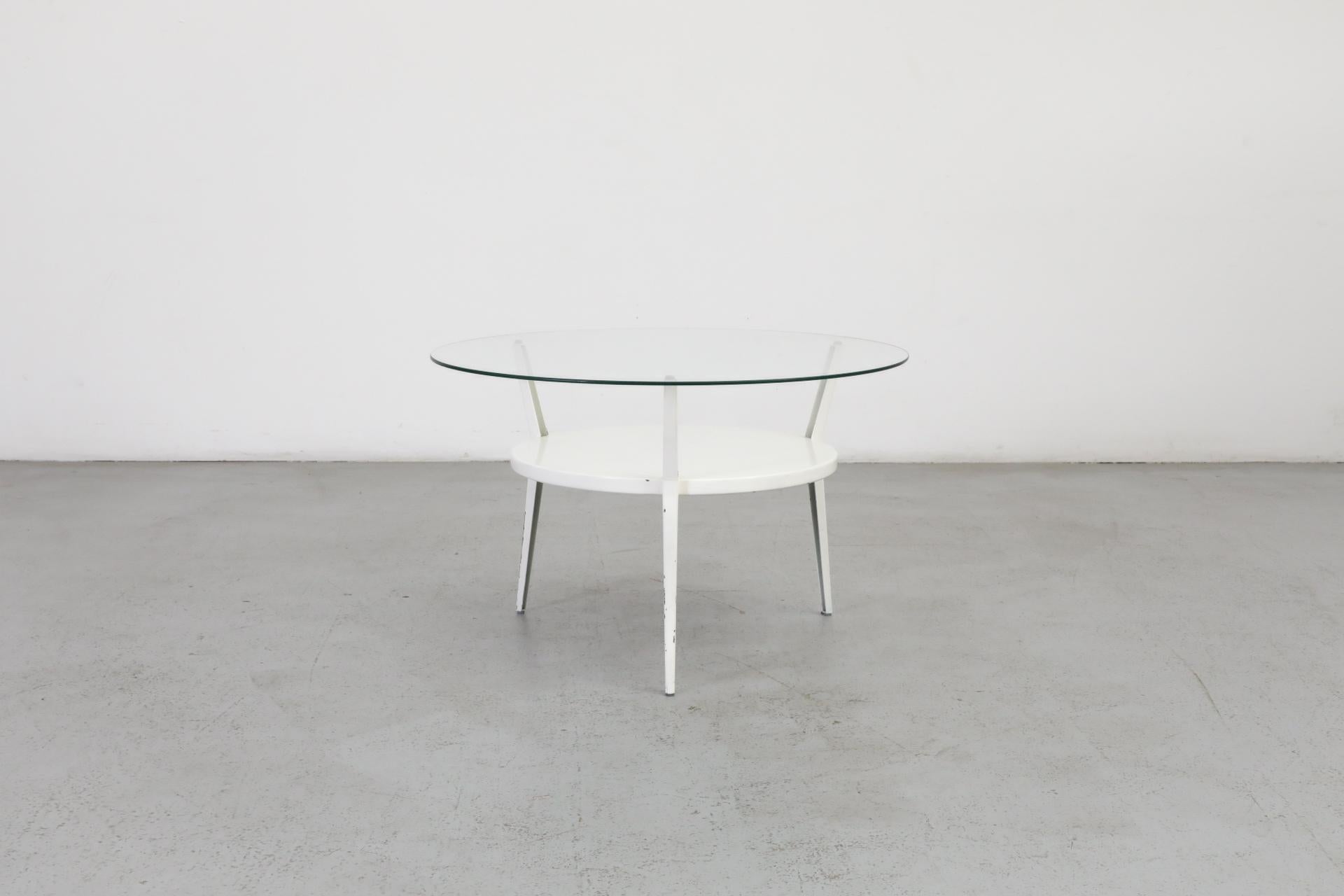 Émaillé Rare table basse Rotunda de Friso Kramer pour Ahrend de Cirkel en vente