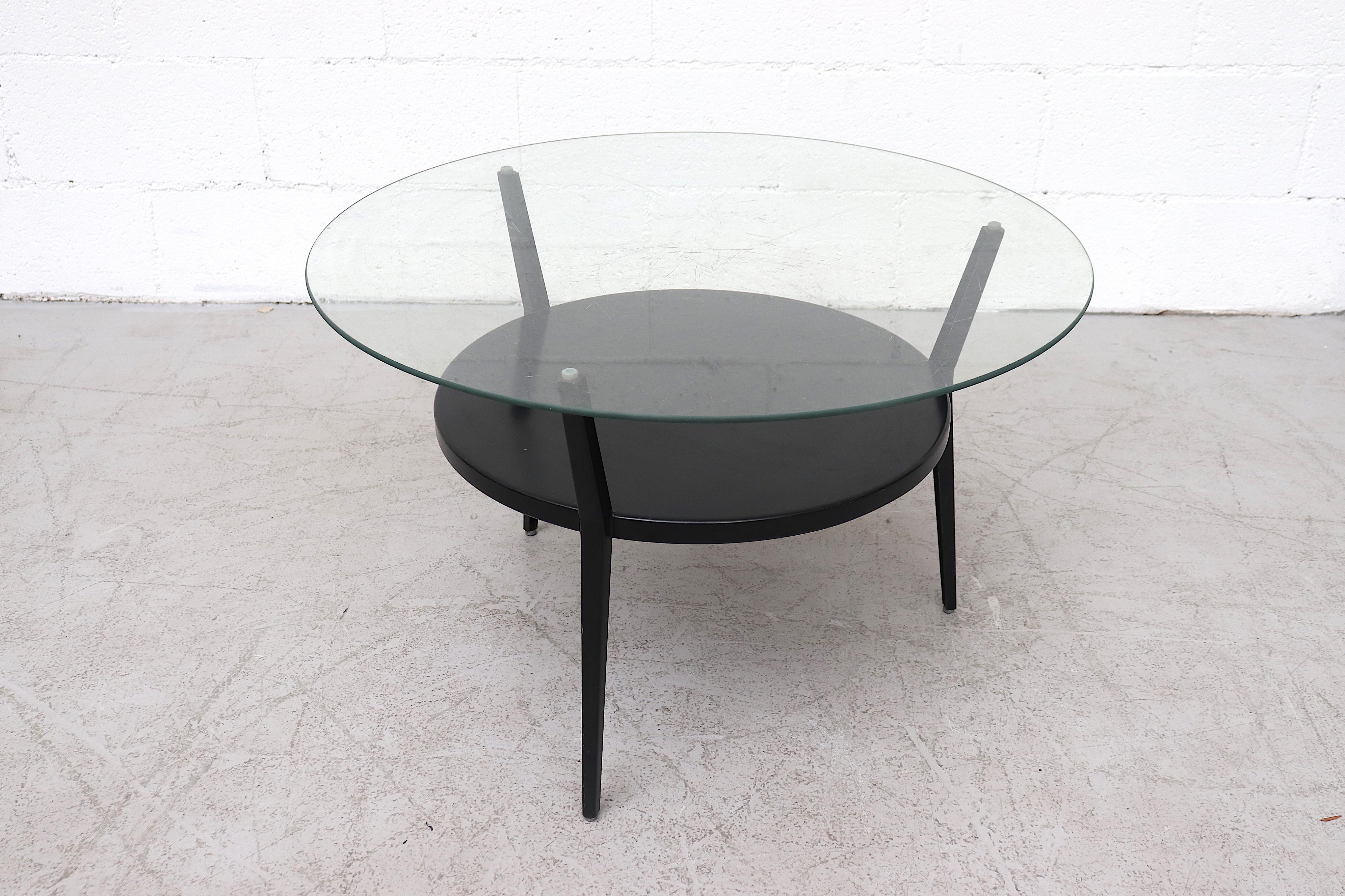 Seltener Friso Kramer „Rotunda“ Tisch aus schwarzem Metall und Glas von Ahrend de Cirkel im Zustand „Gut“ im Angebot in Los Angeles, CA