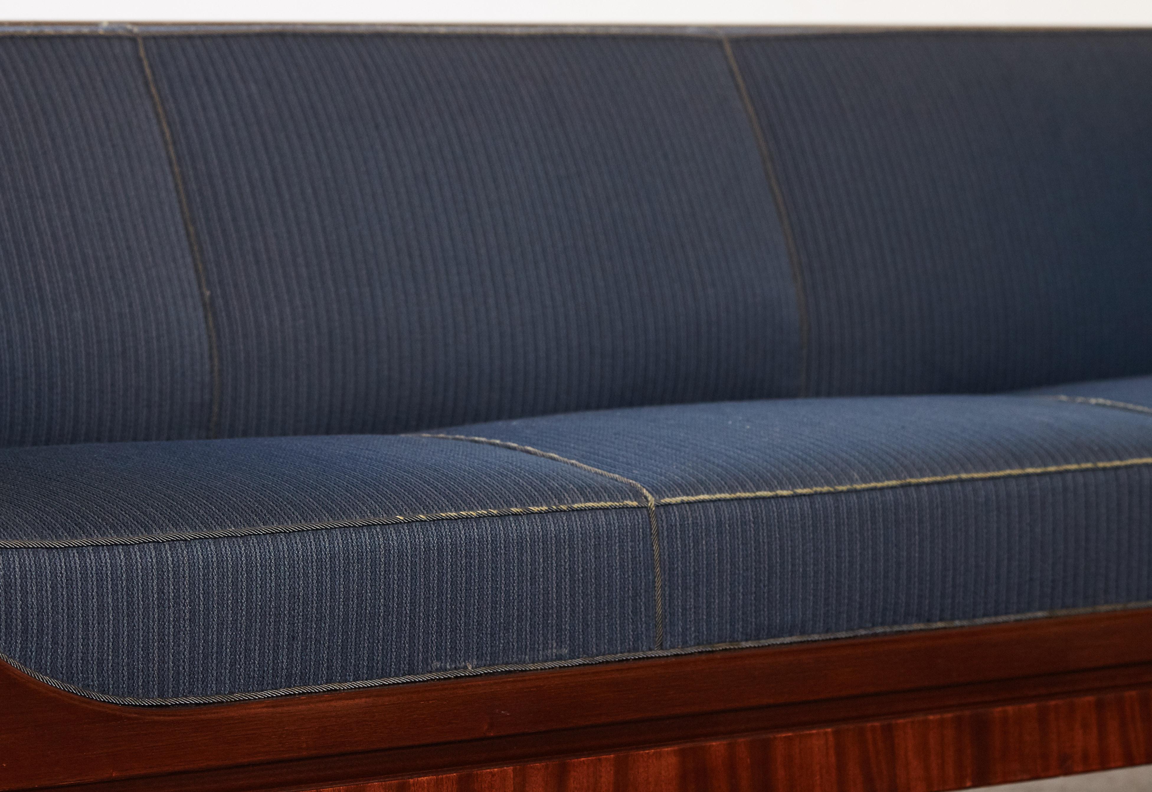 Fabric Rare Frits Henningsen Box Sofa, Denmark, 1940s-1950s - recovering required