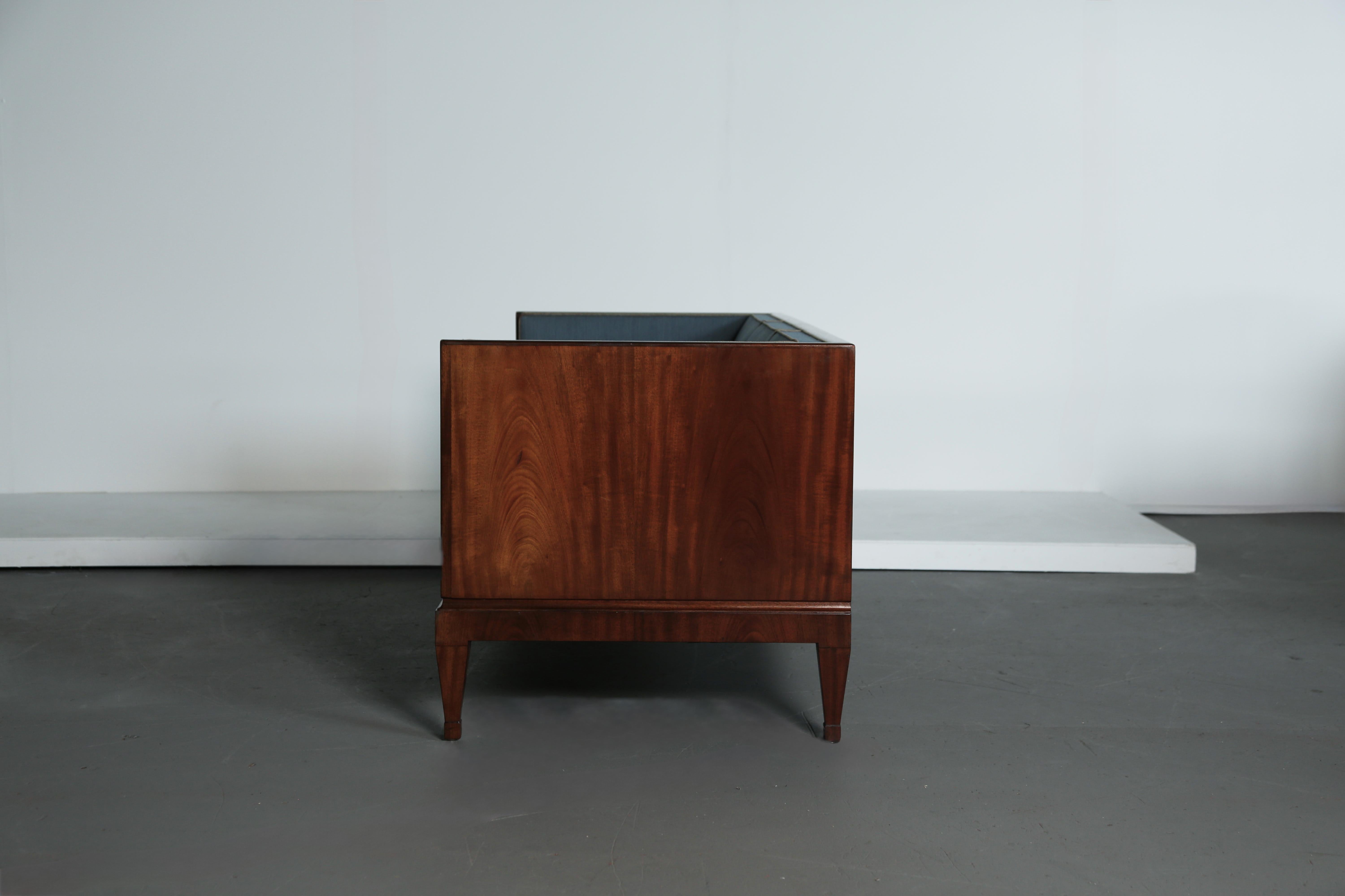 Rare Frits Henningsen Box Sofa, Denmark, 1940s-1950s im Angebot 5